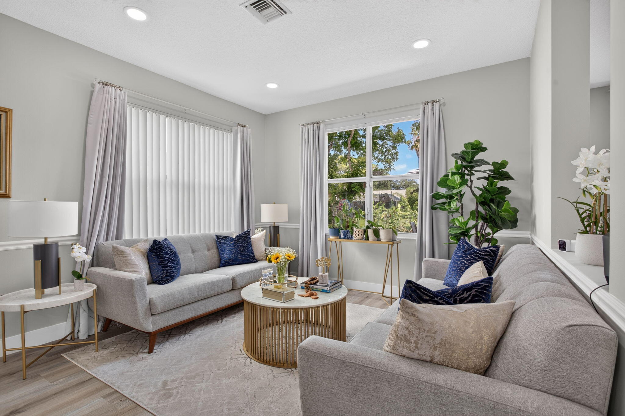 OAKWOOD - Residential