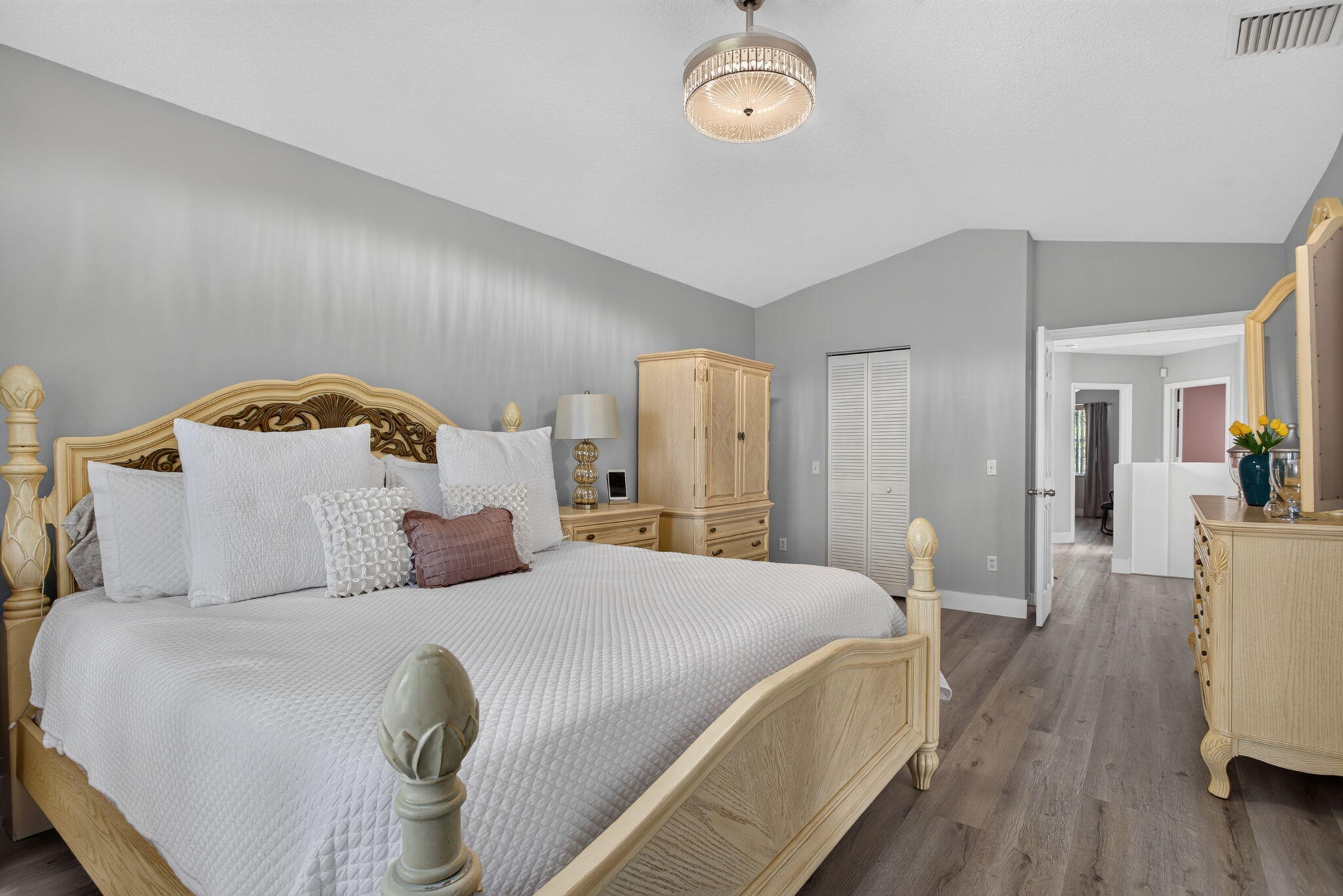 OAKWOOD - Residential