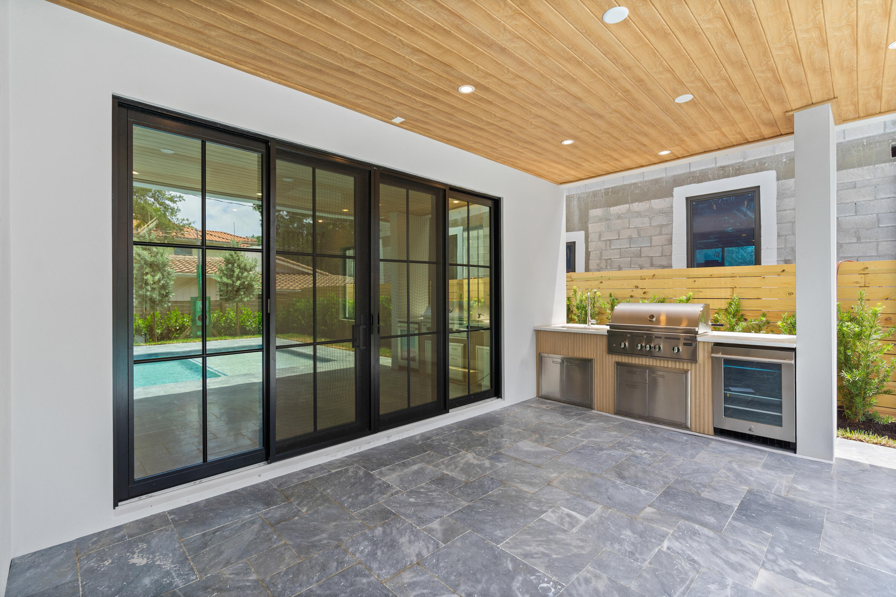 RIO VISTA C J HECTORS RESUB - Residential