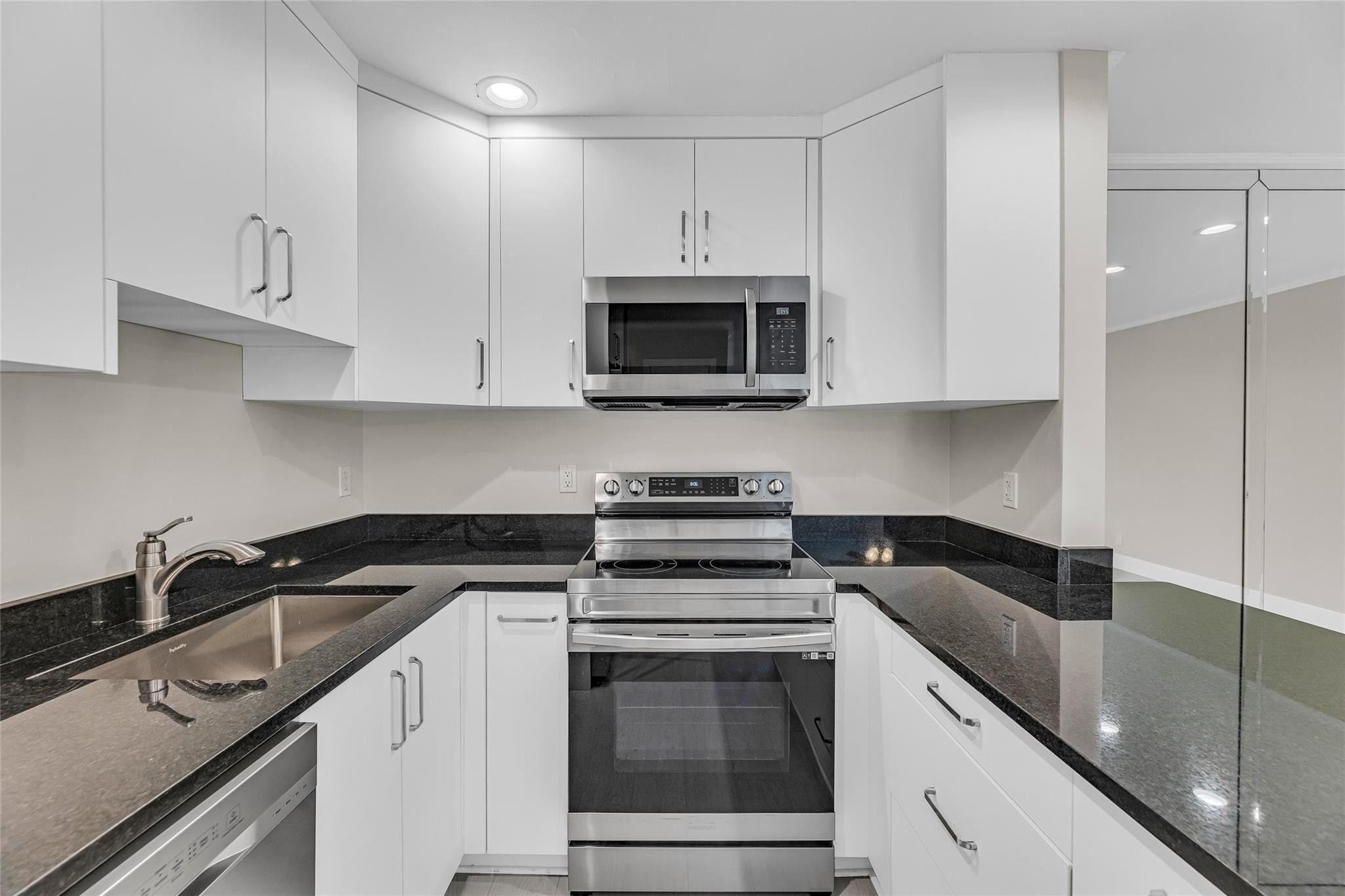 BAY COLONY CLUB CONDO - Residential