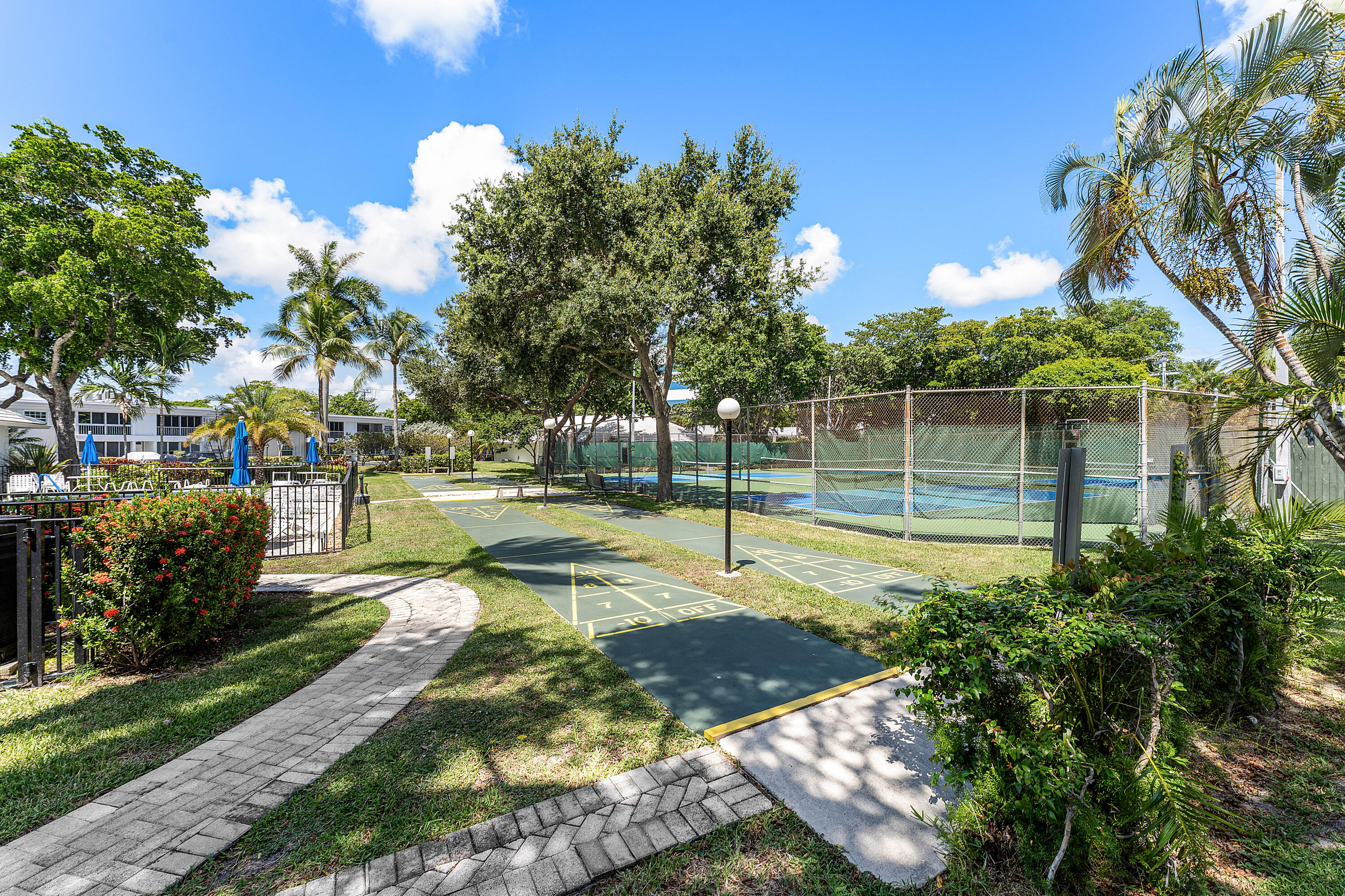 BAY COLONY CLUB CONDO - Residential
