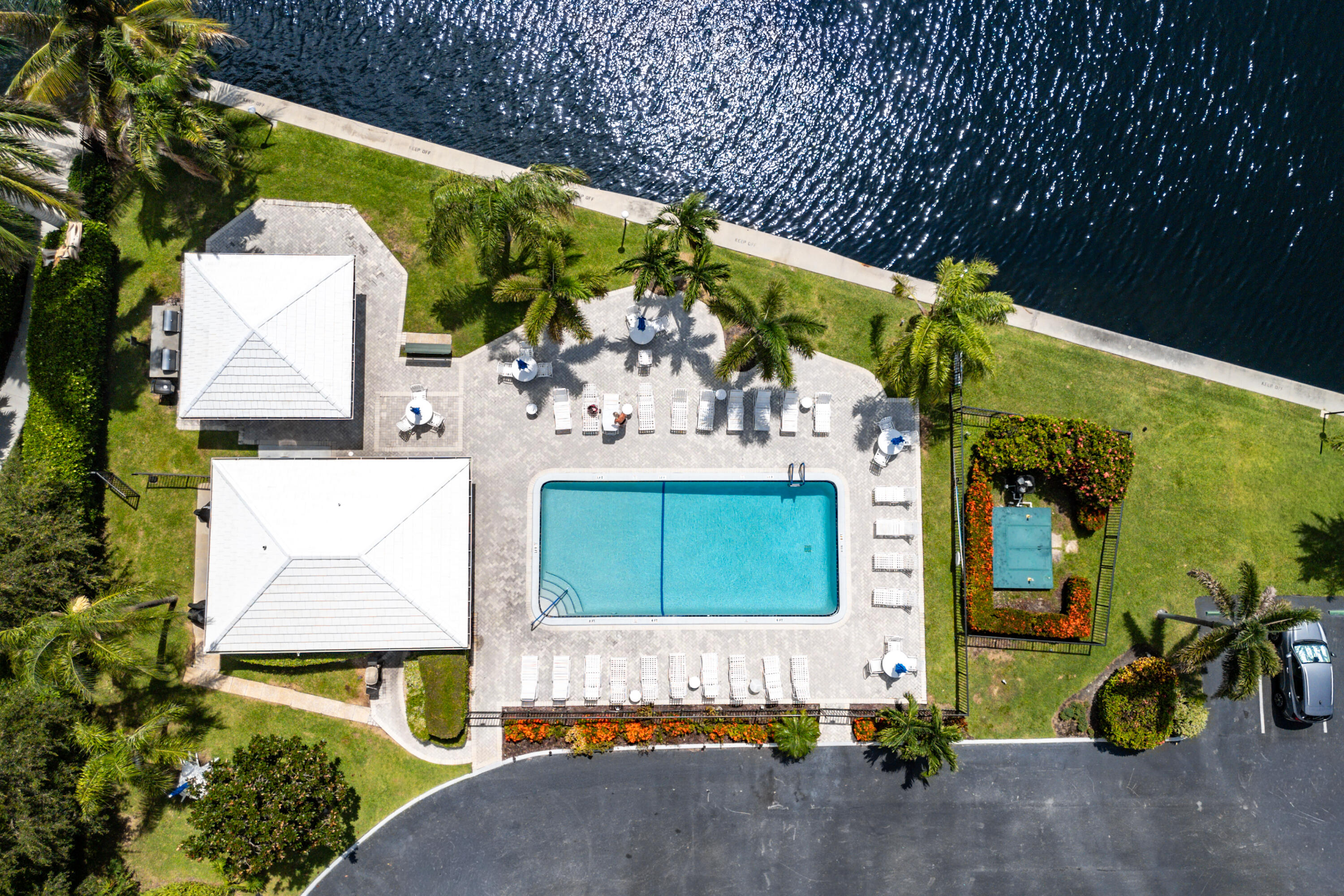 BAY COLONY CLUB CONDO - Residential