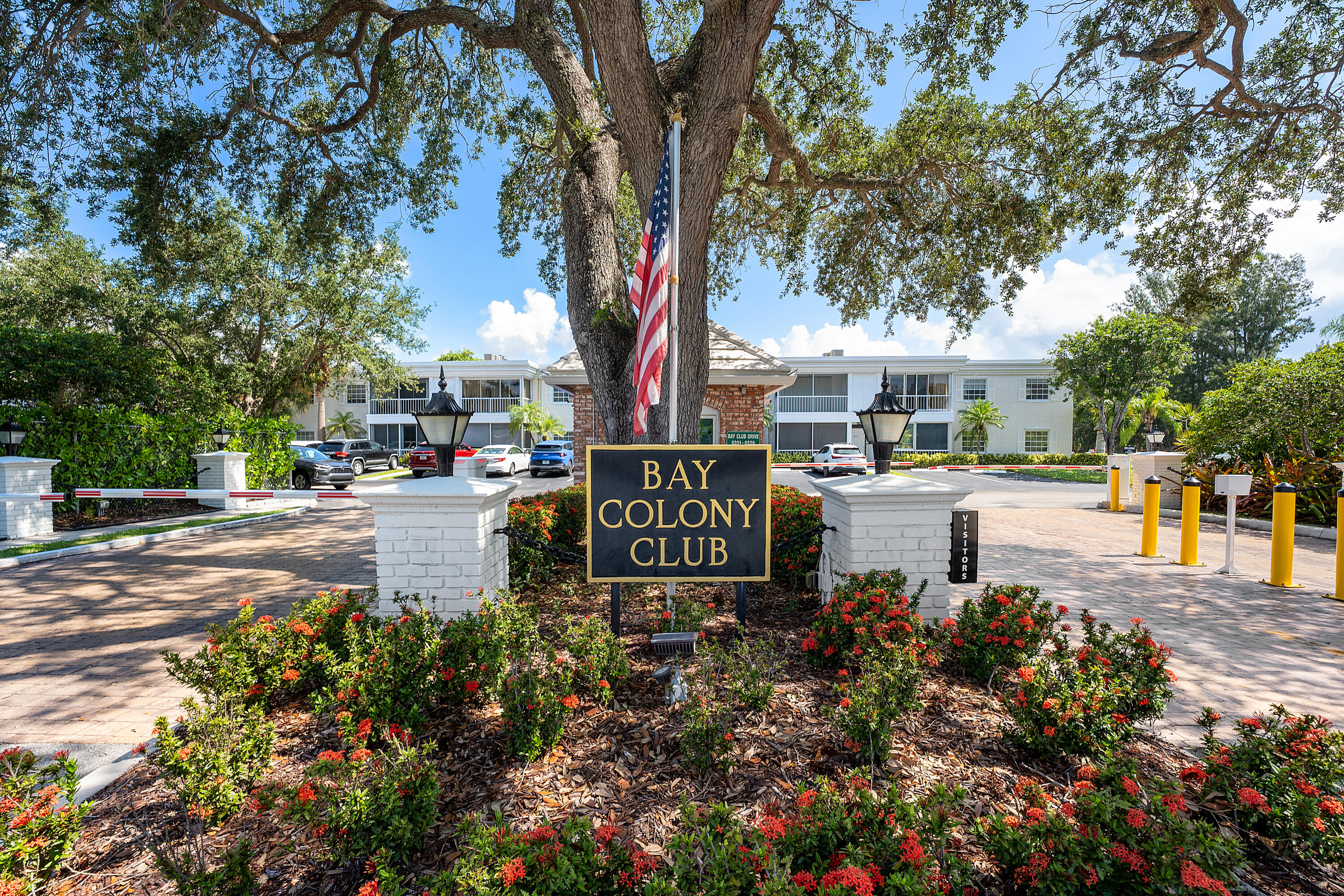 BAY COLONY CLUB CONDO - Residential
