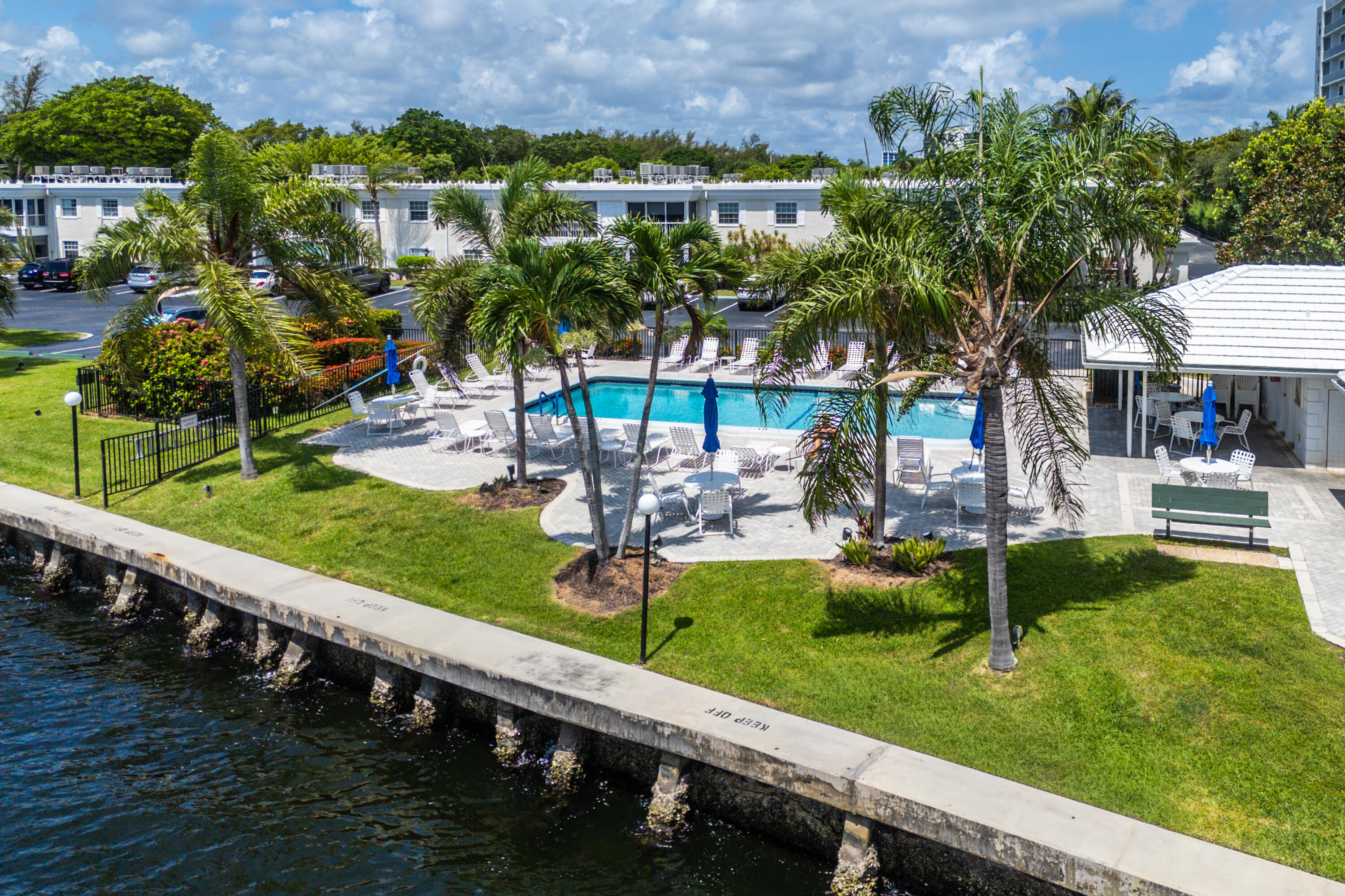 BAY COLONY CLUB CONDO - Residential