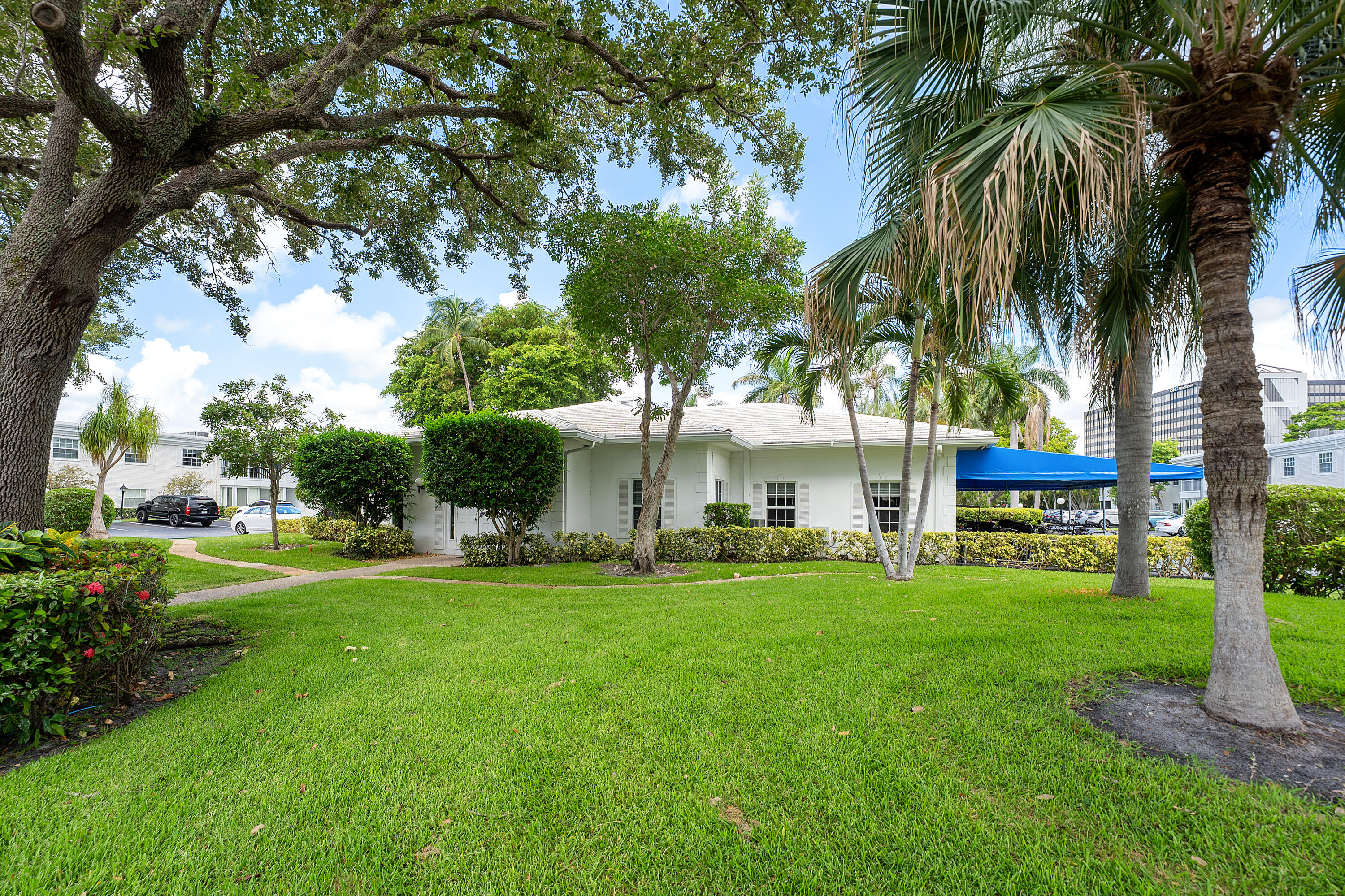 BAY COLONY CLUB CONDO - Residential