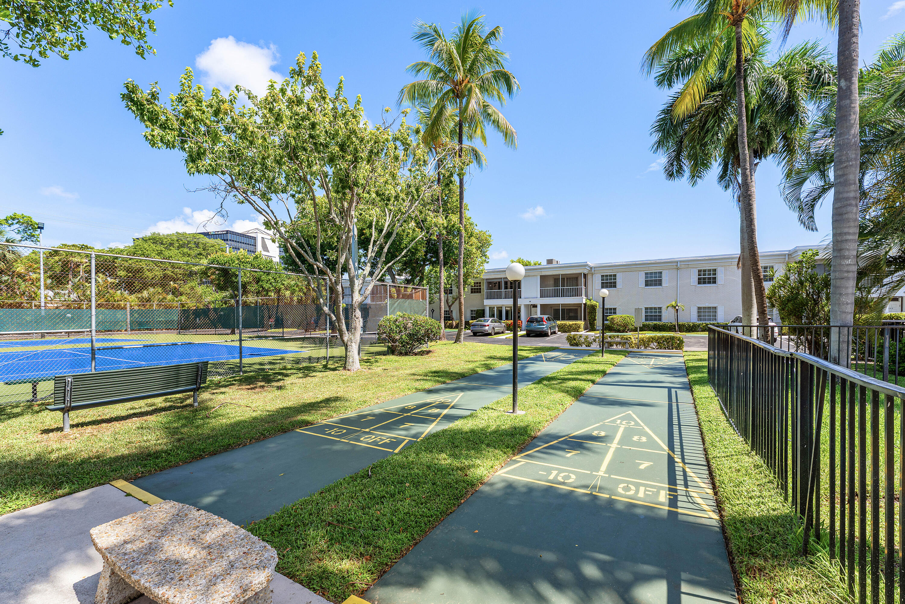 BAY COLONY CLUB CONDO - Residential