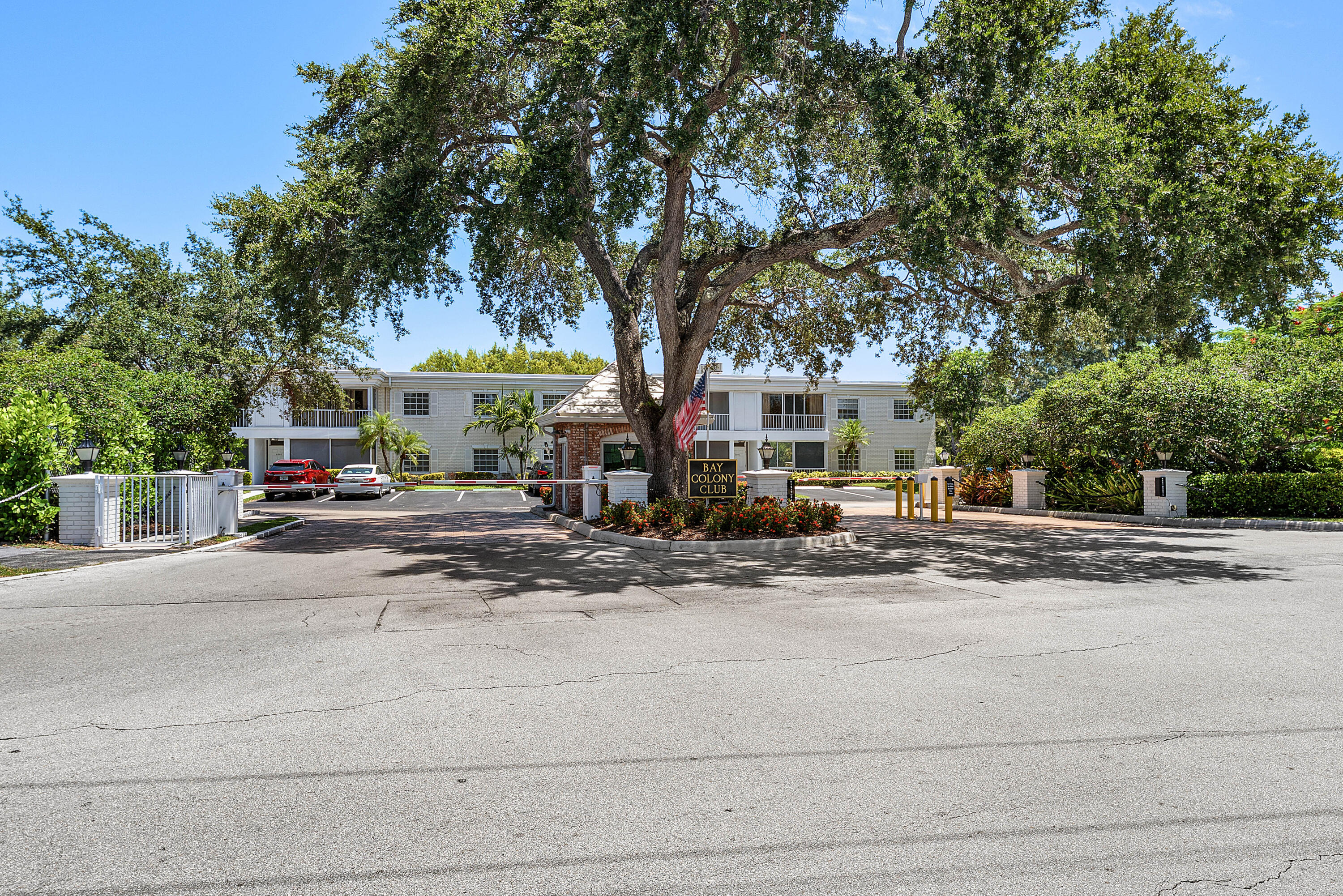 BAY COLONY CLUB CONDO - Residential