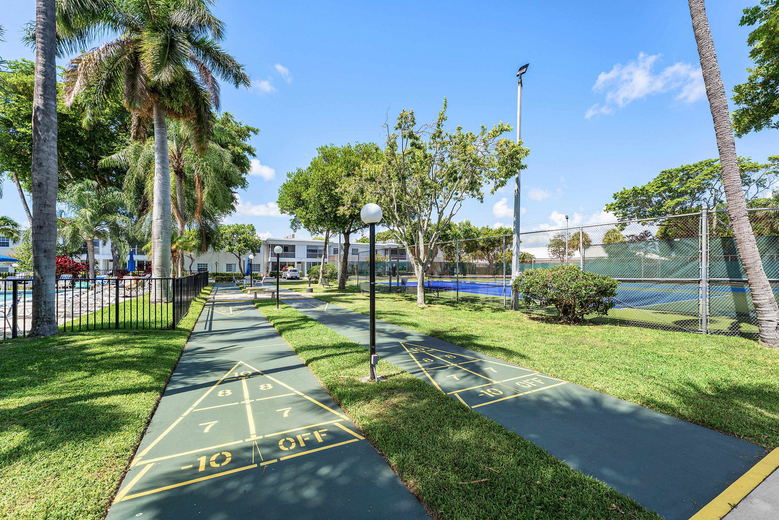 BAY COLONY CLUB CONDO - Residential