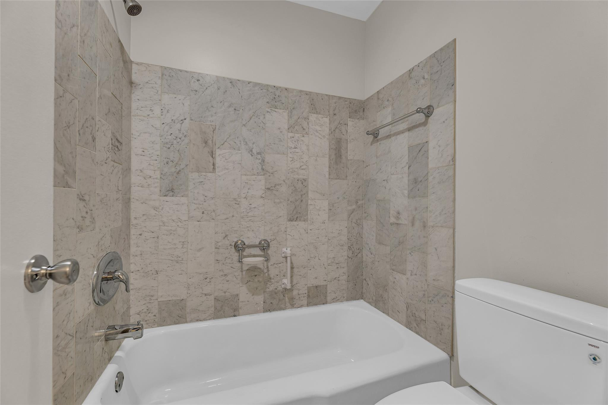 BAY COLONY CLUB CONDO - Residential