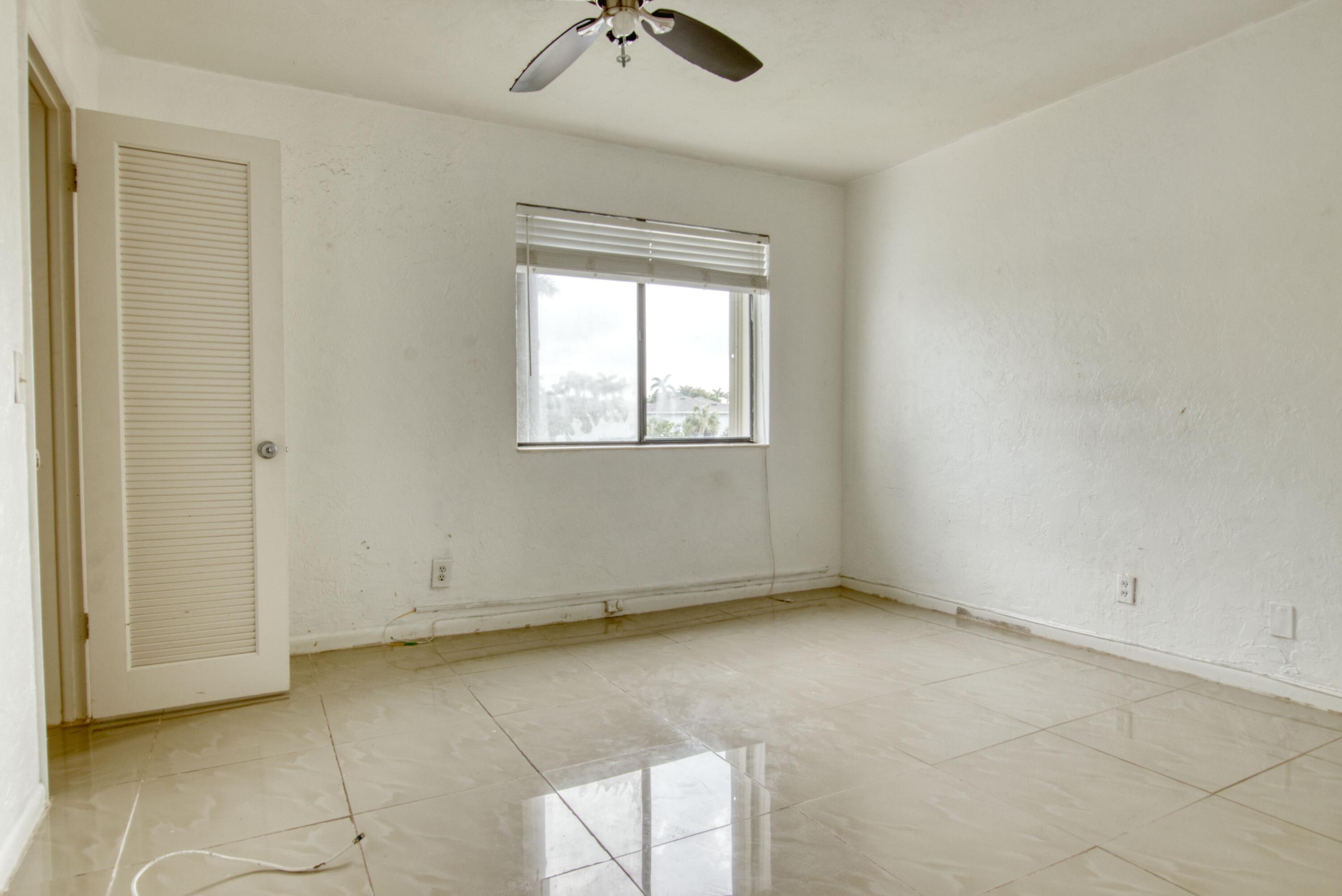 FOUNTAINS OF PALM BEACH CONDO 6 - Residential Lease