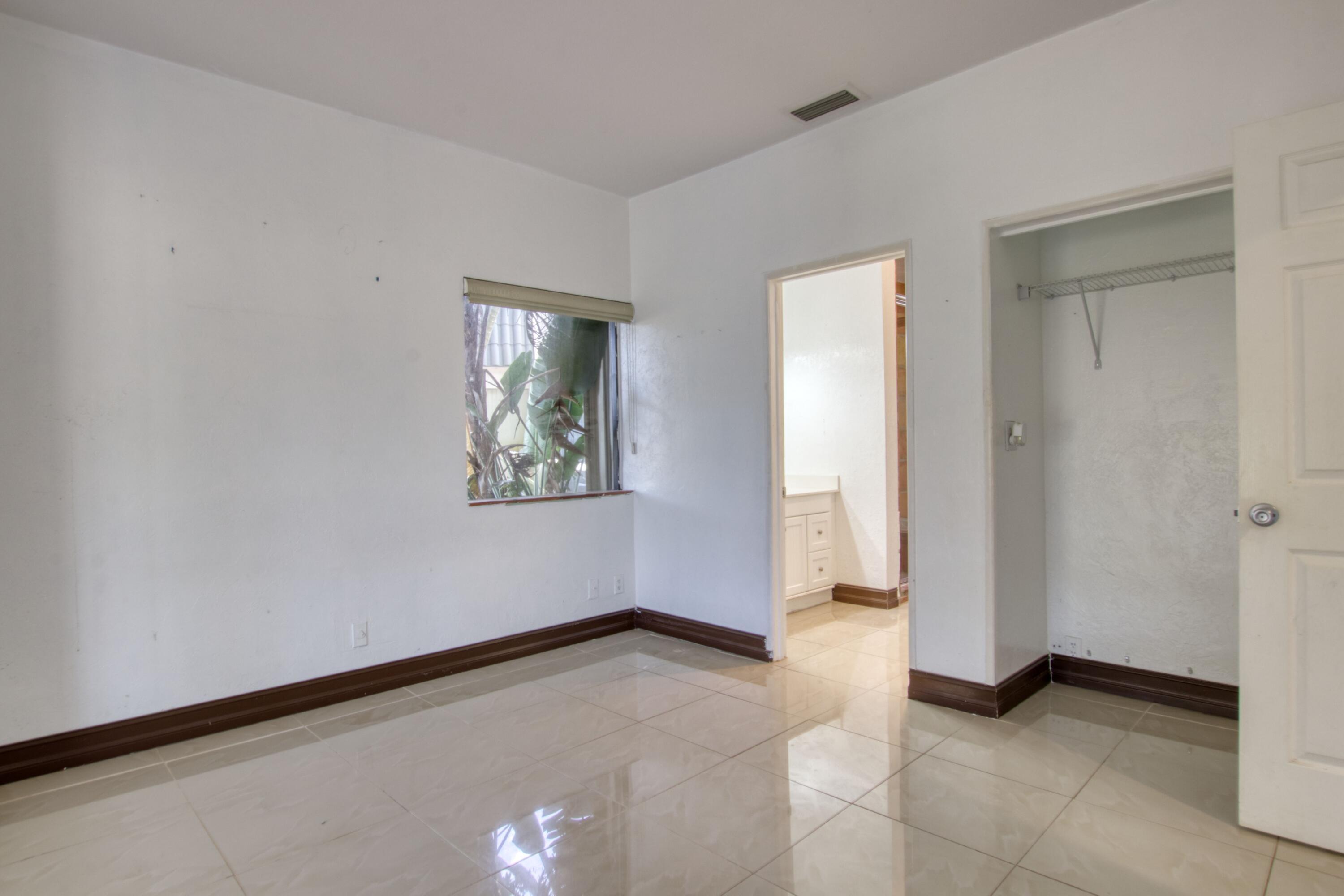 FOUNTAINS OF PALM BEACH CONDO 6 - Residential Lease