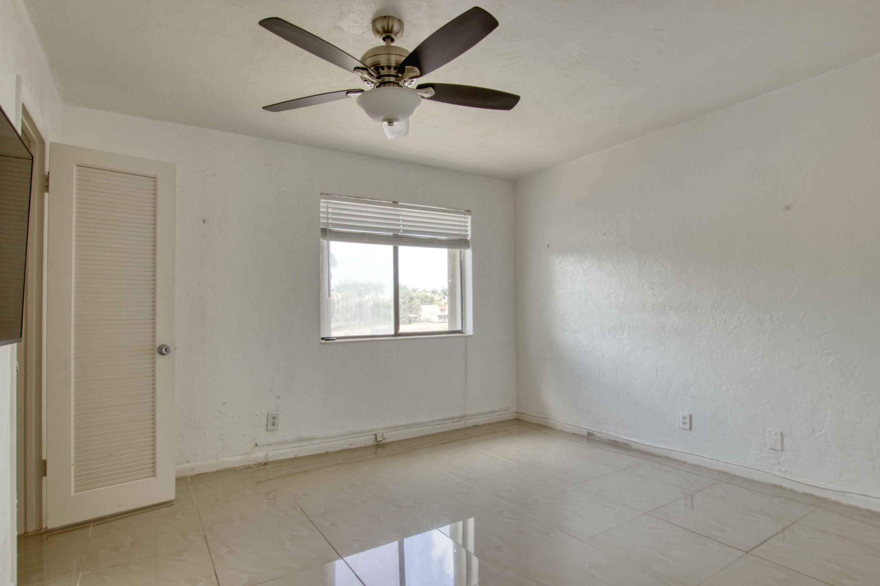 FOUNTAINS OF PALM BEACH CONDO 6 - Residential Lease