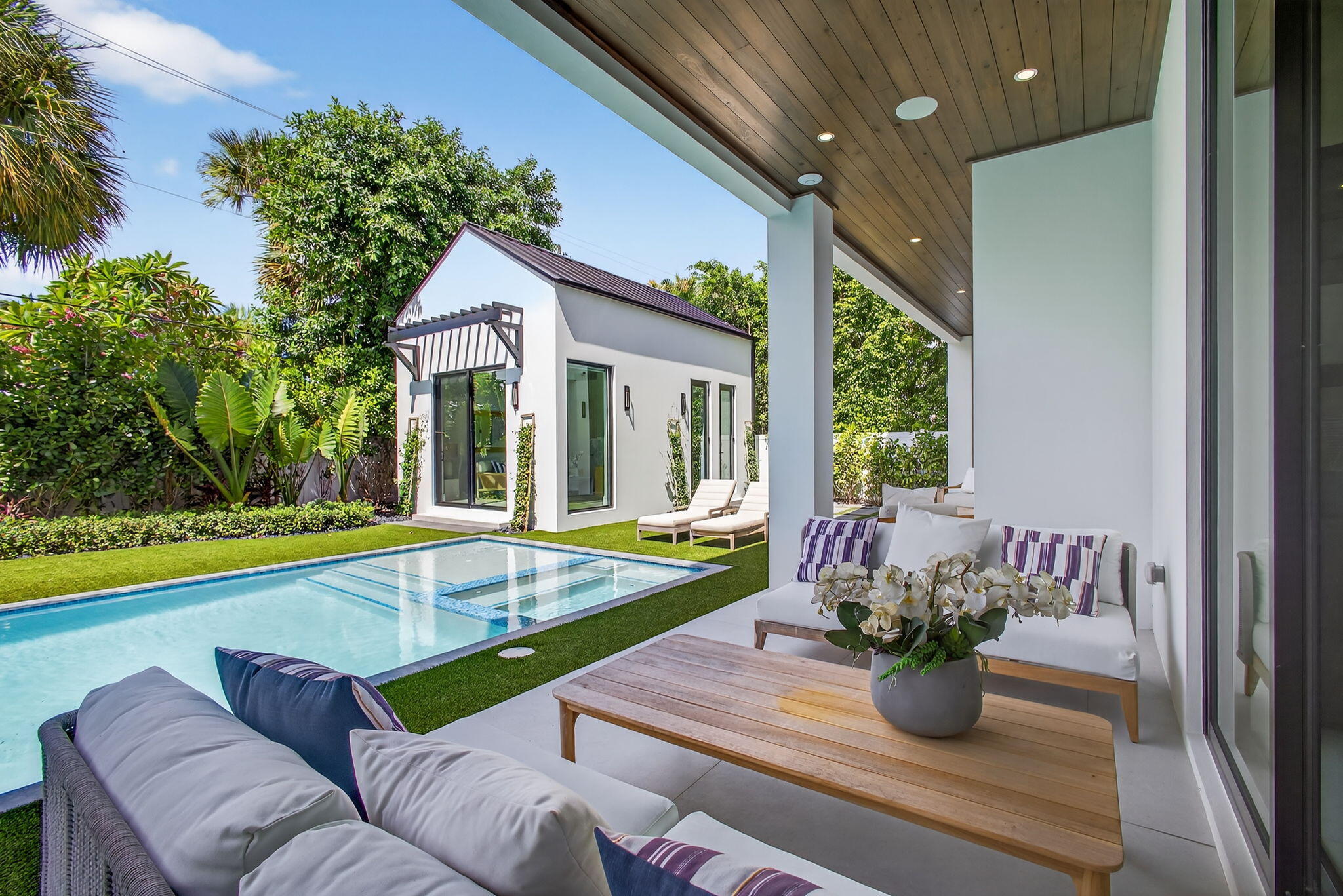 LAKEWOOD - Residential