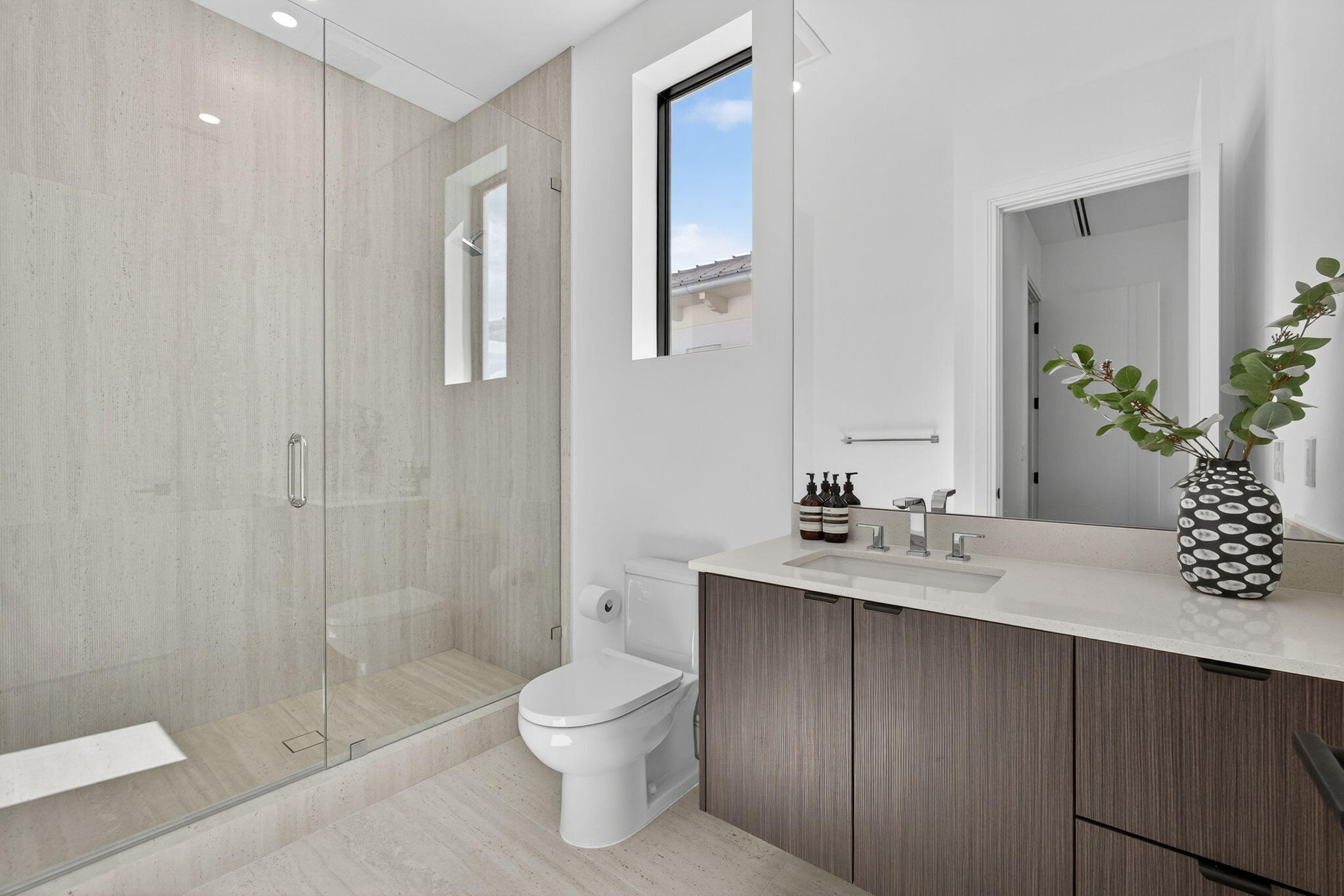 LAKEWOOD - Residential