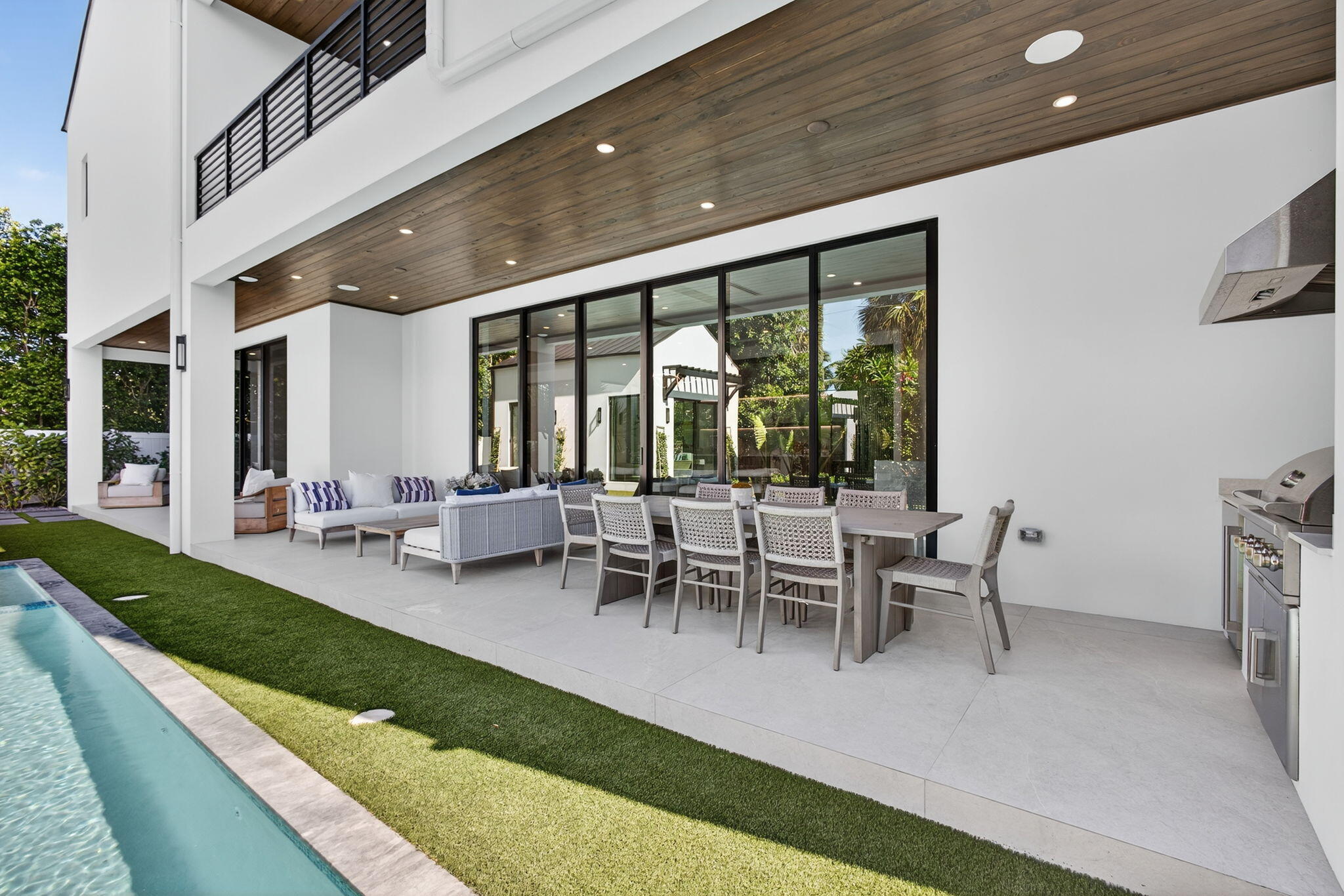 LAKEWOOD - Residential