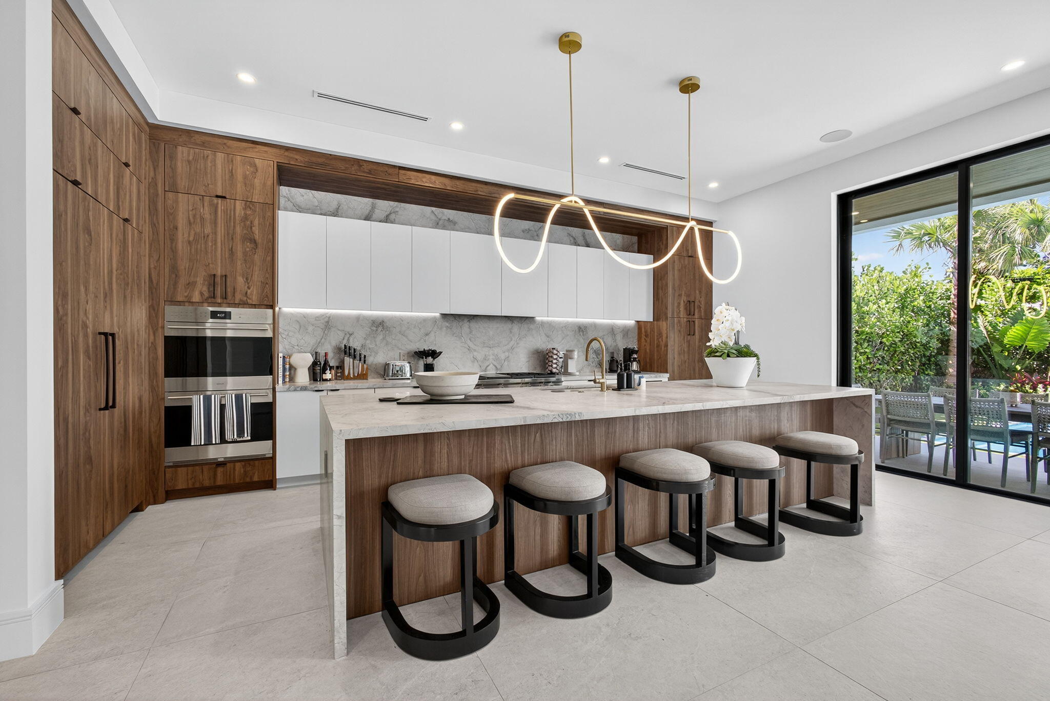 LAKEWOOD - Residential
