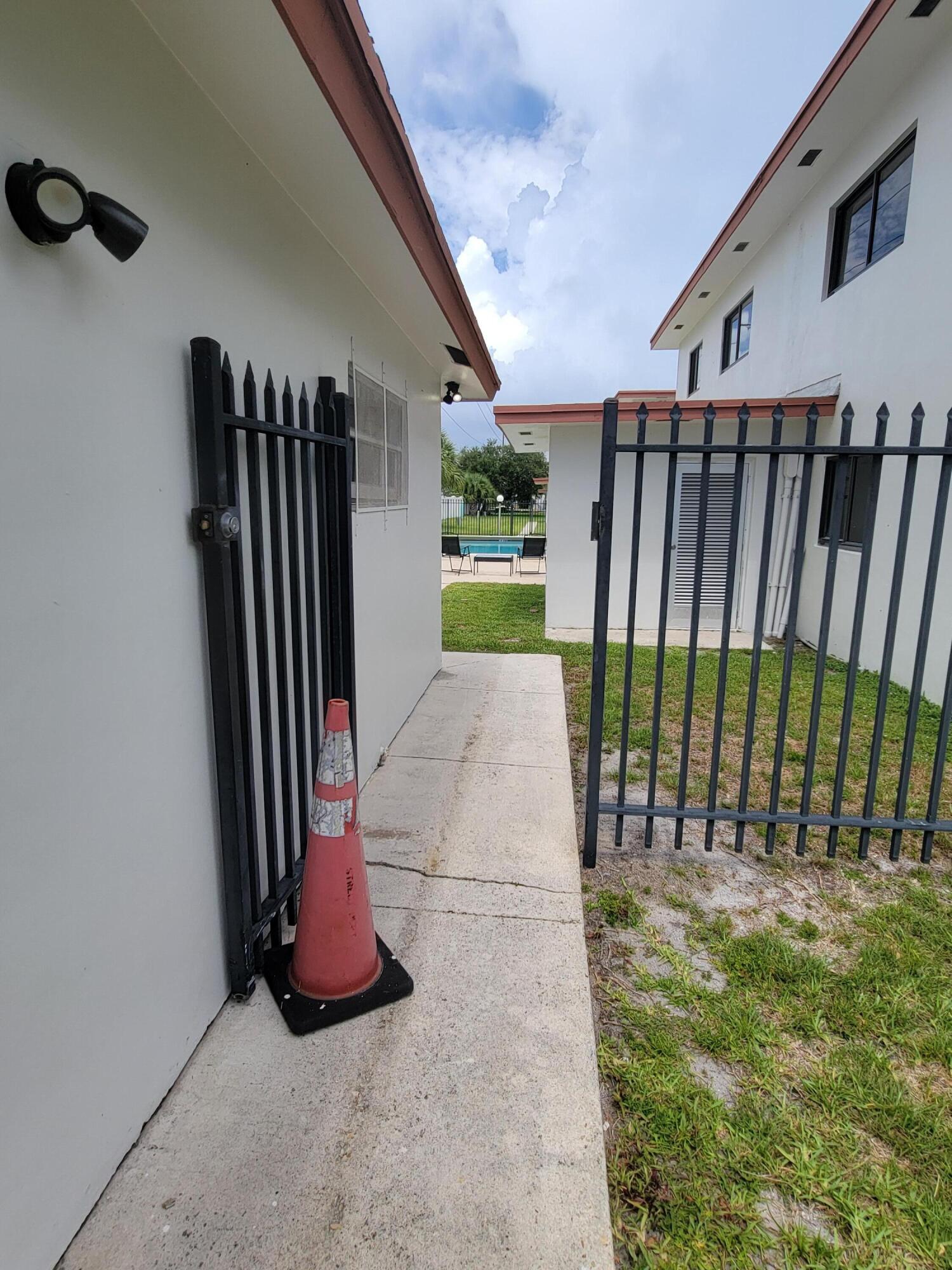 CAMINO NORTH CONDO - Residential