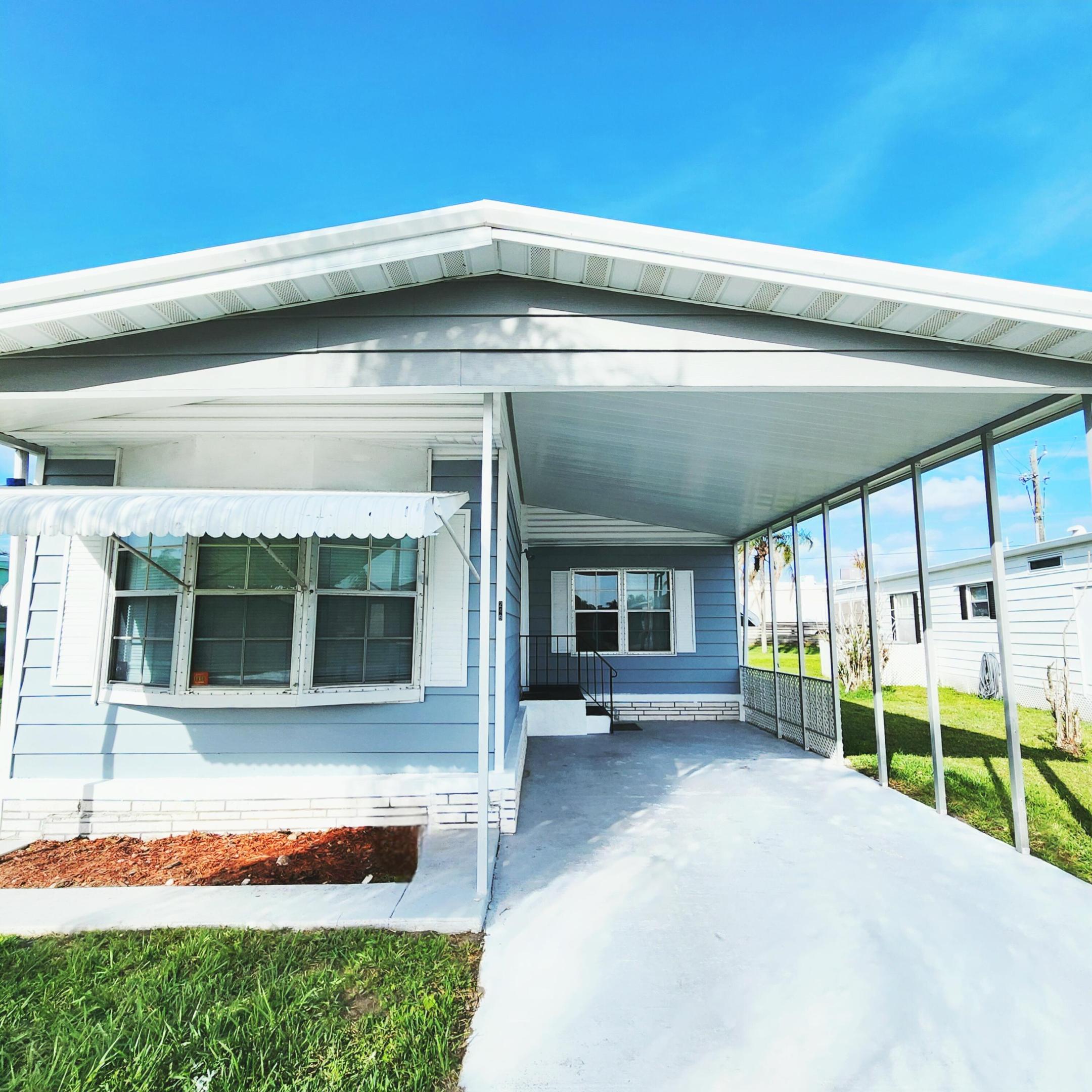Spanish Lakes Riverfront - Residential