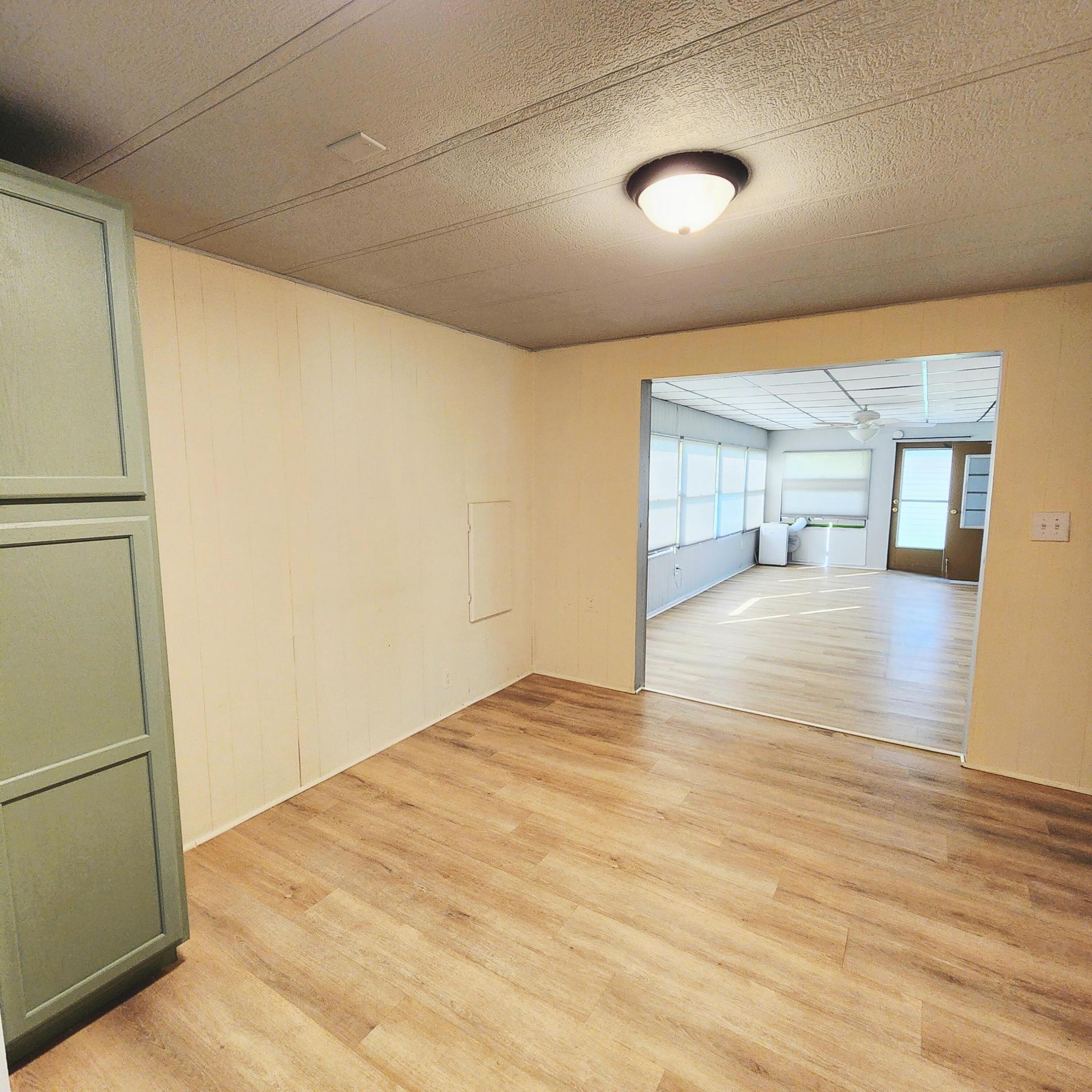 Spanish Lakes Riverfront - Residential
