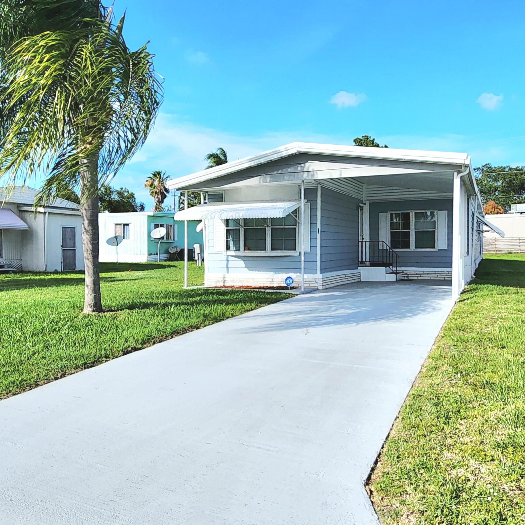 Spanish Lakes Riverfront - Residential