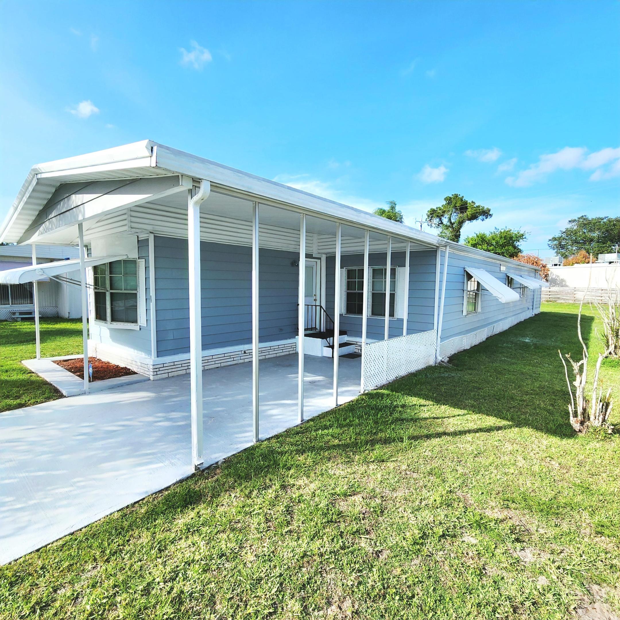 Spanish Lakes Riverfront - Residential