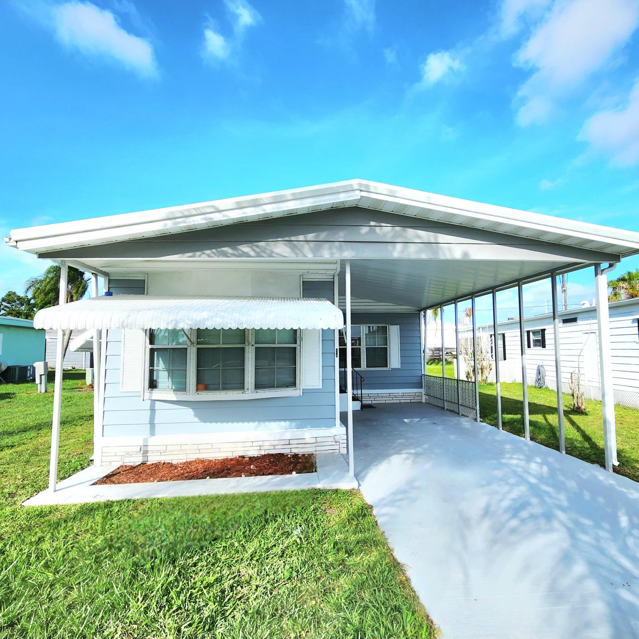 Spanish Lakes Riverfront - Residential