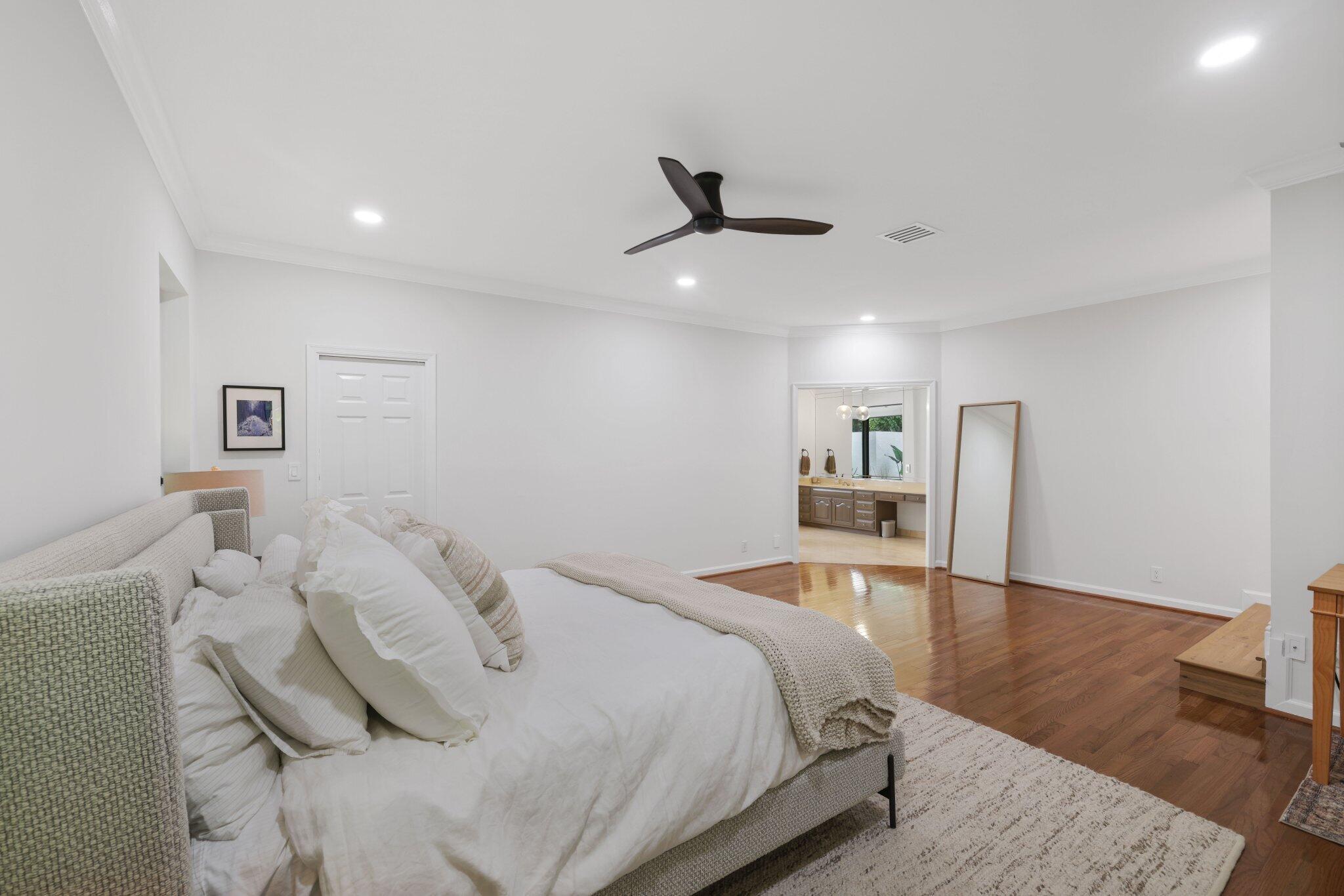 WOODFIELD HUNT CLUB II - Residential