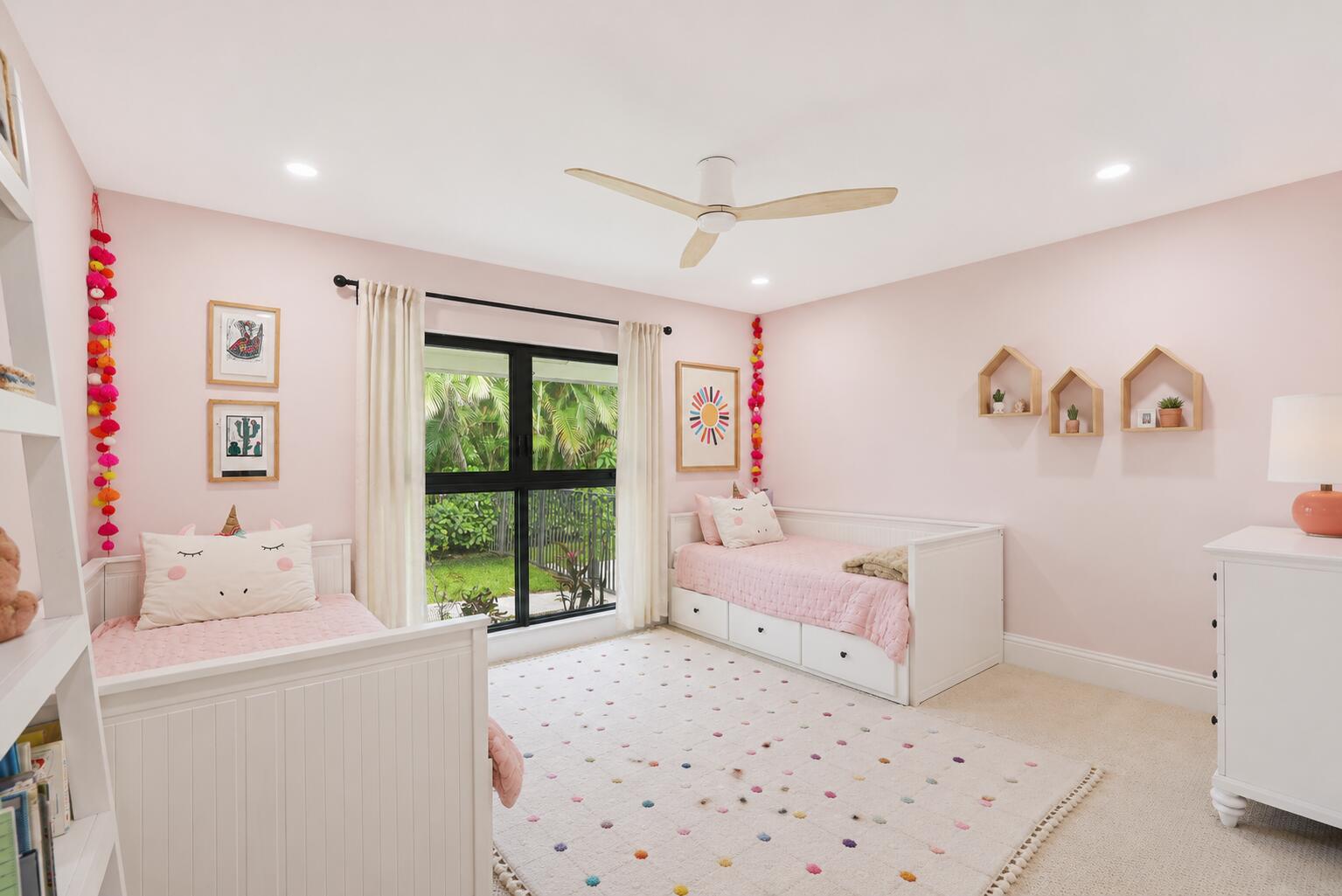 WOODFIELD HUNT CLUB II - Residential