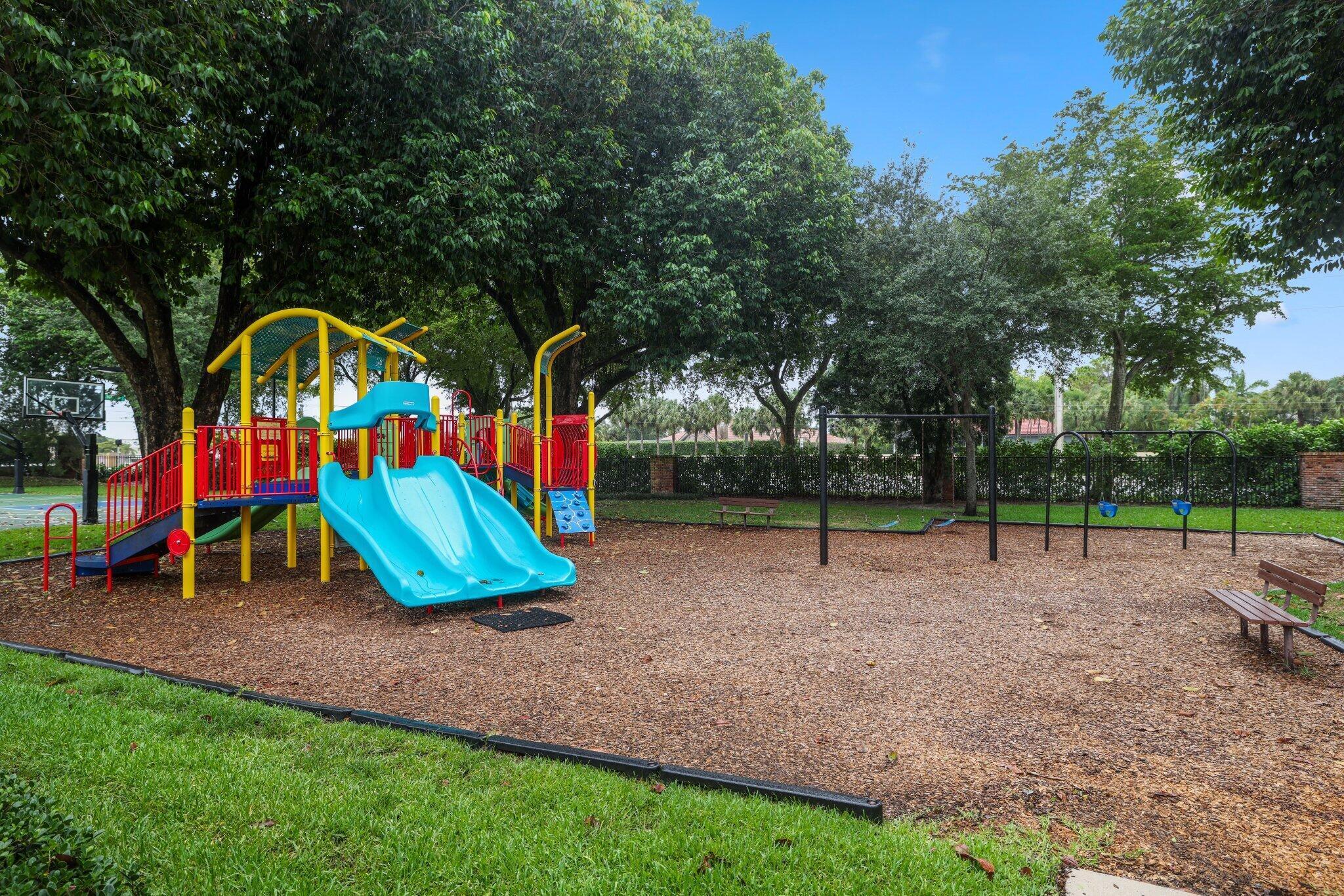 WOODFIELD HUNT CLUB II - Residential