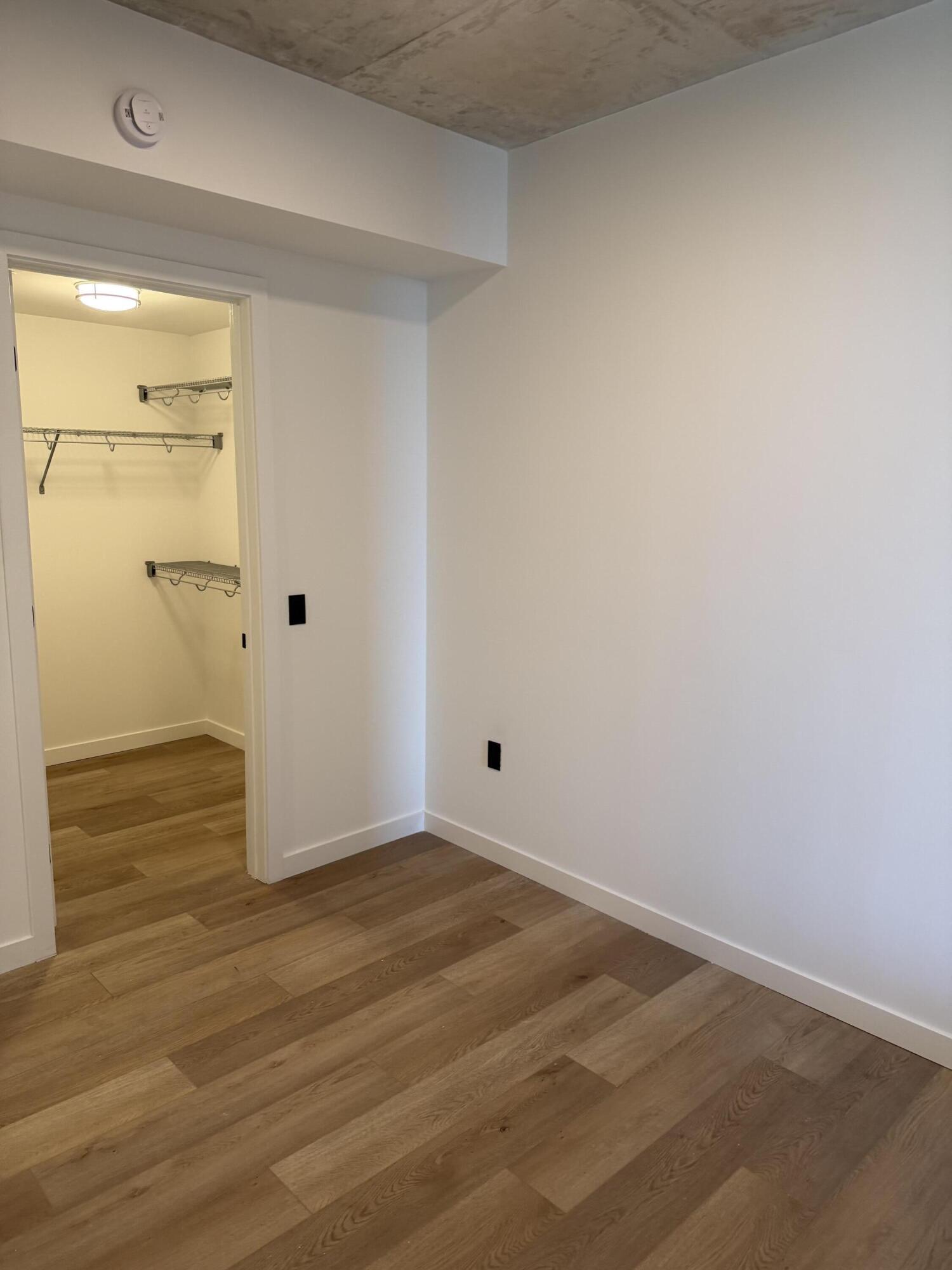 FT LAUDERDALE B-40 - Residential Lease
