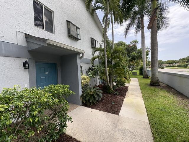 LAKES OF OAKLAND FOREST CONDO - Residential