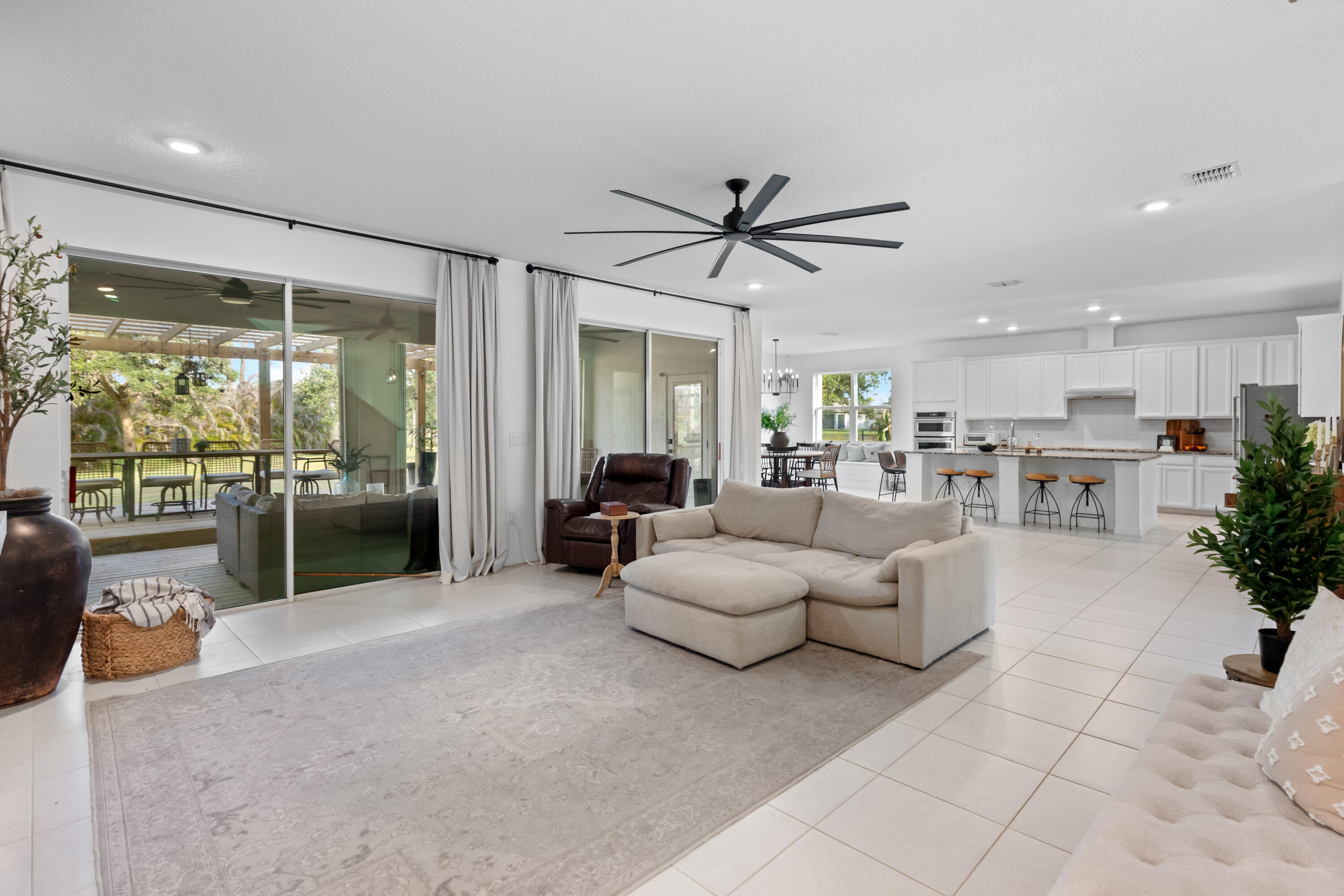 PORT ST LUCIE SECTION 47 - Residential Lease