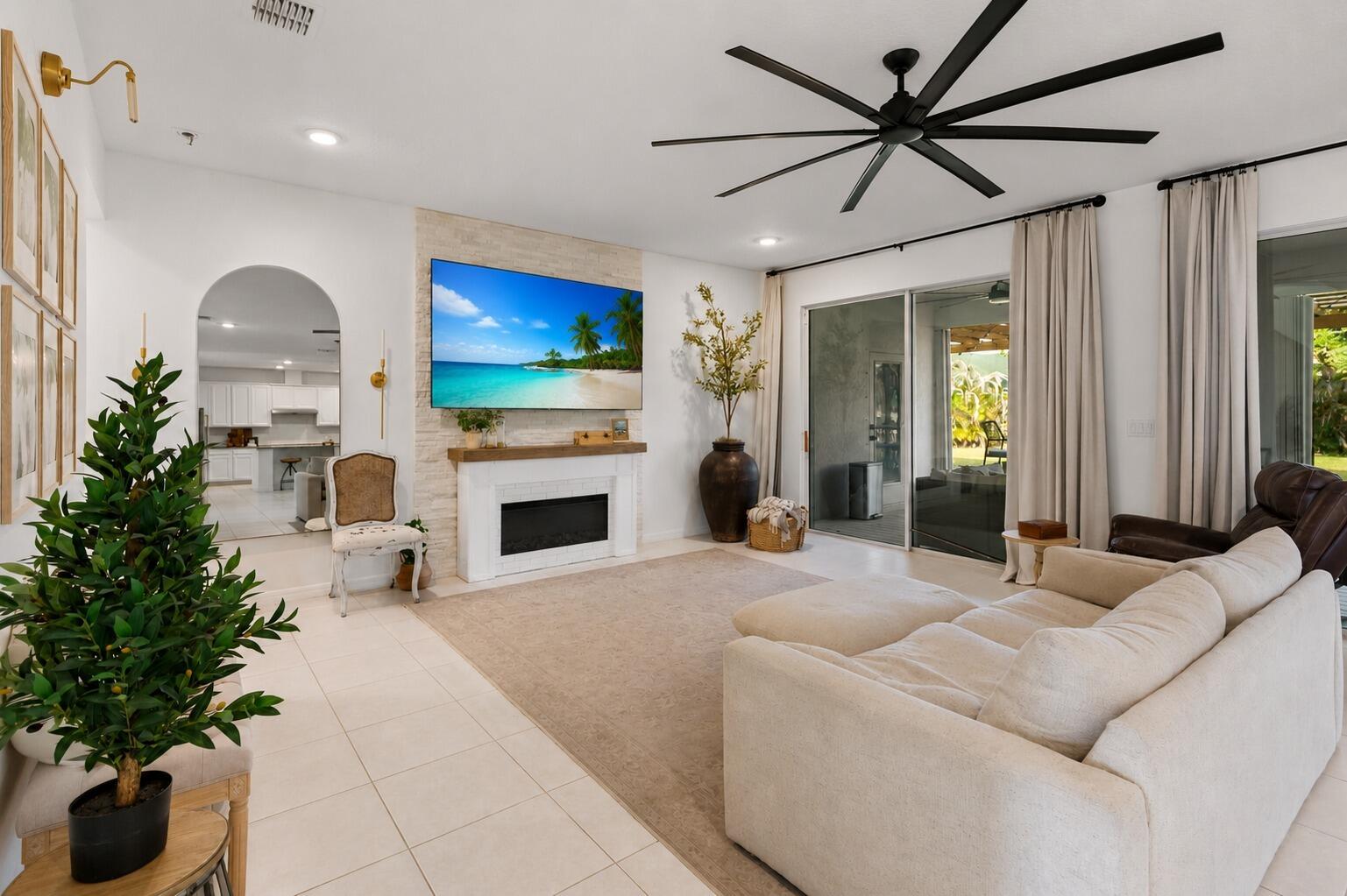 PORT ST LUCIE SECTION 47 - Residential Lease