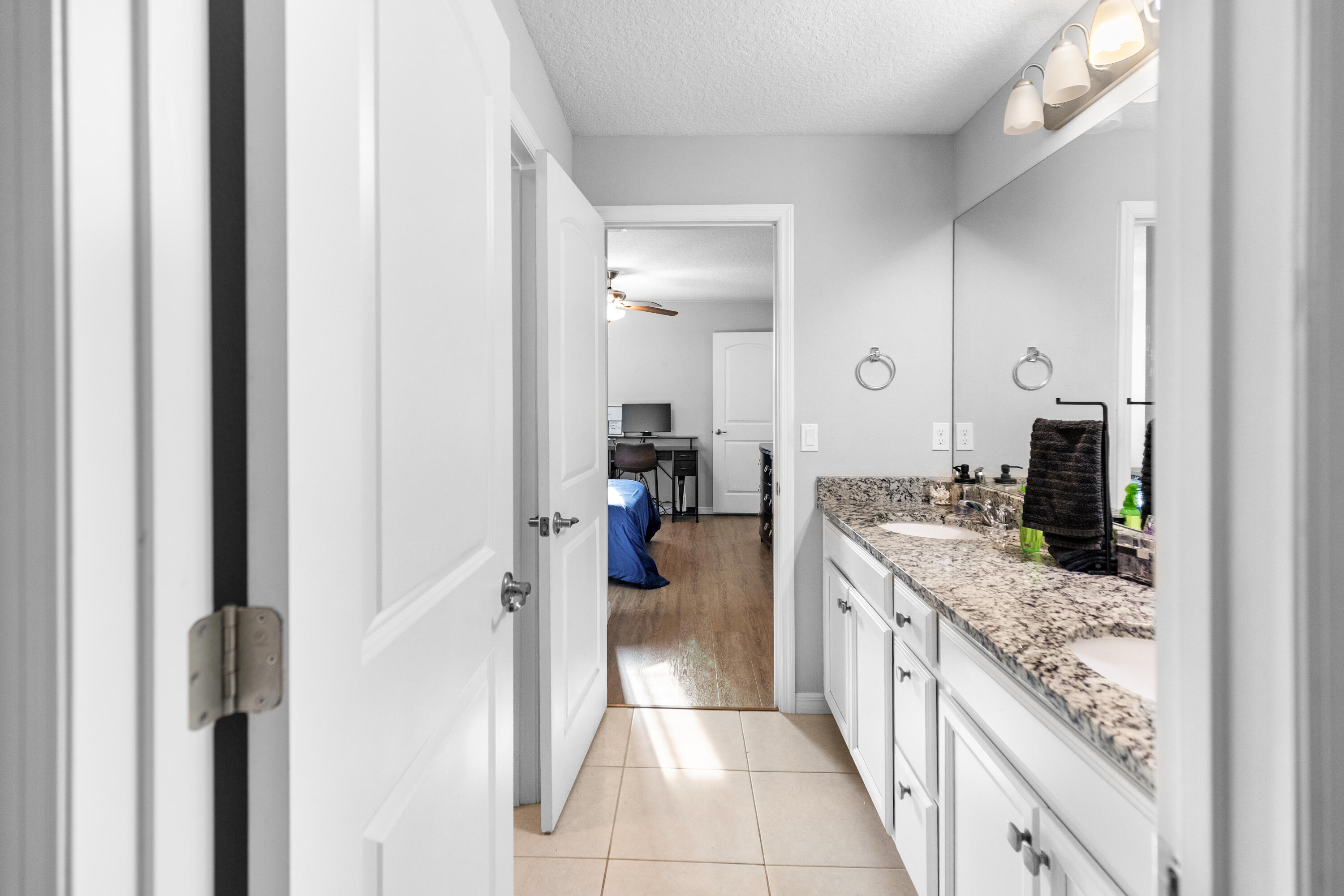 PORT ST LUCIE SECTION 47 - Residential Lease
