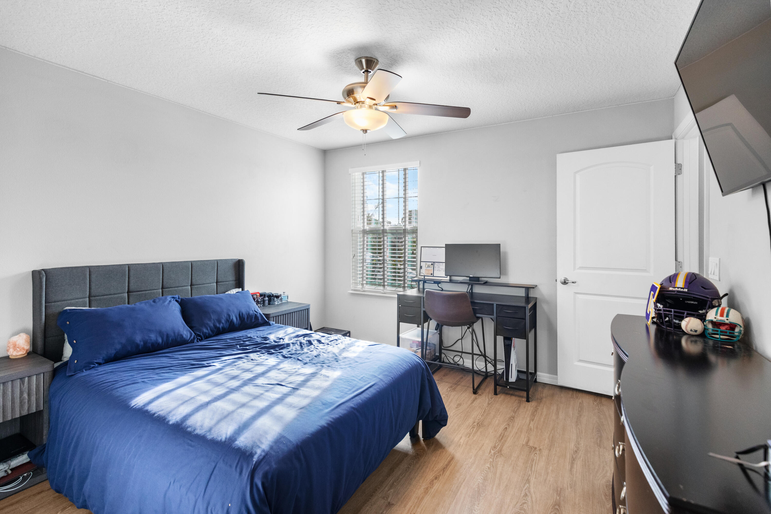 PORT ST LUCIE SECTION 47 - Residential Lease