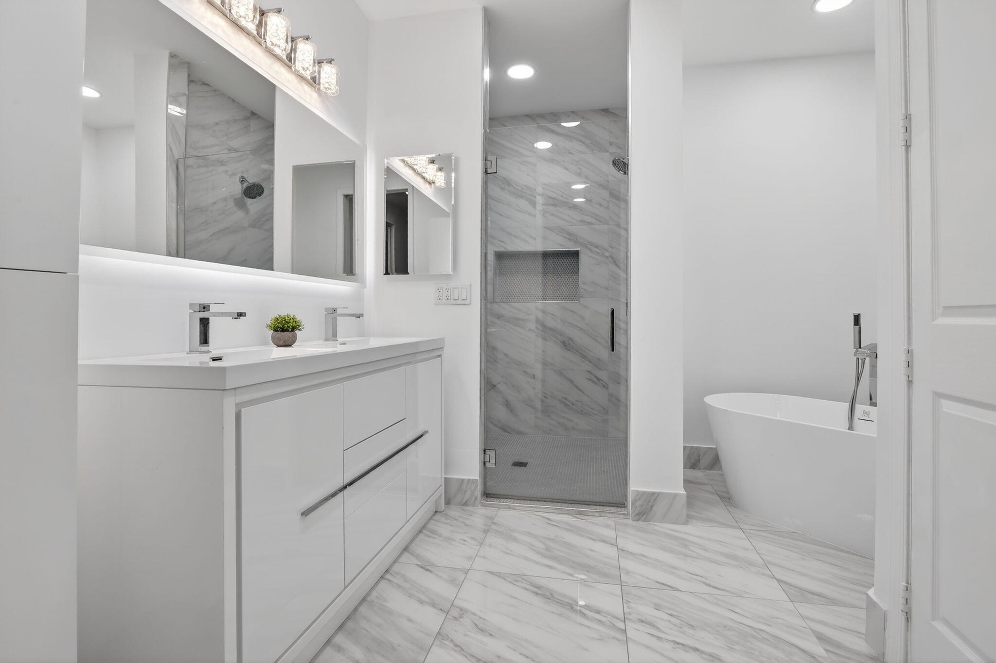 LEGENDS AT WESTON HILLS - Residential