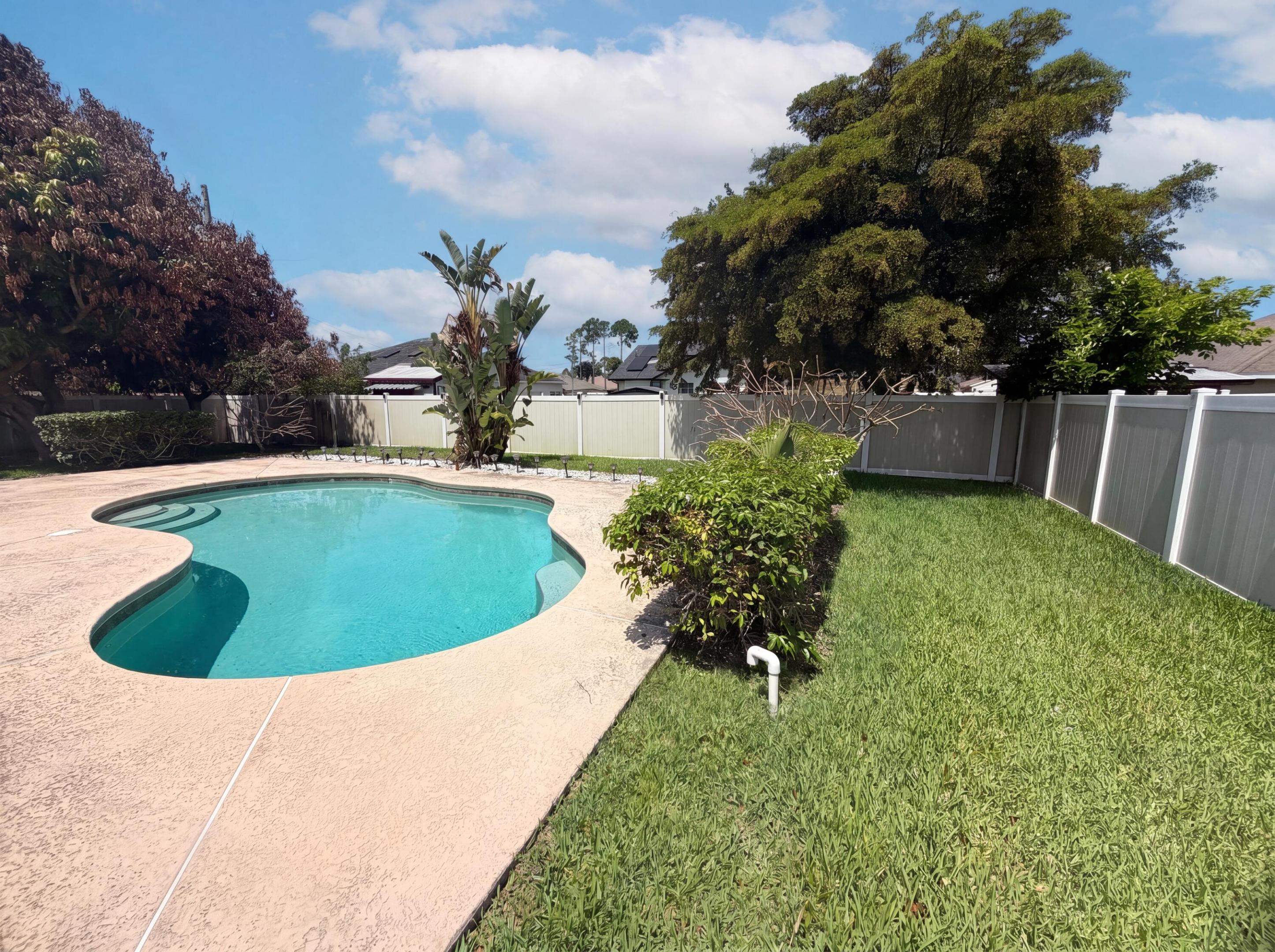 PORT ST LUCIE SECTION 19 - Residential