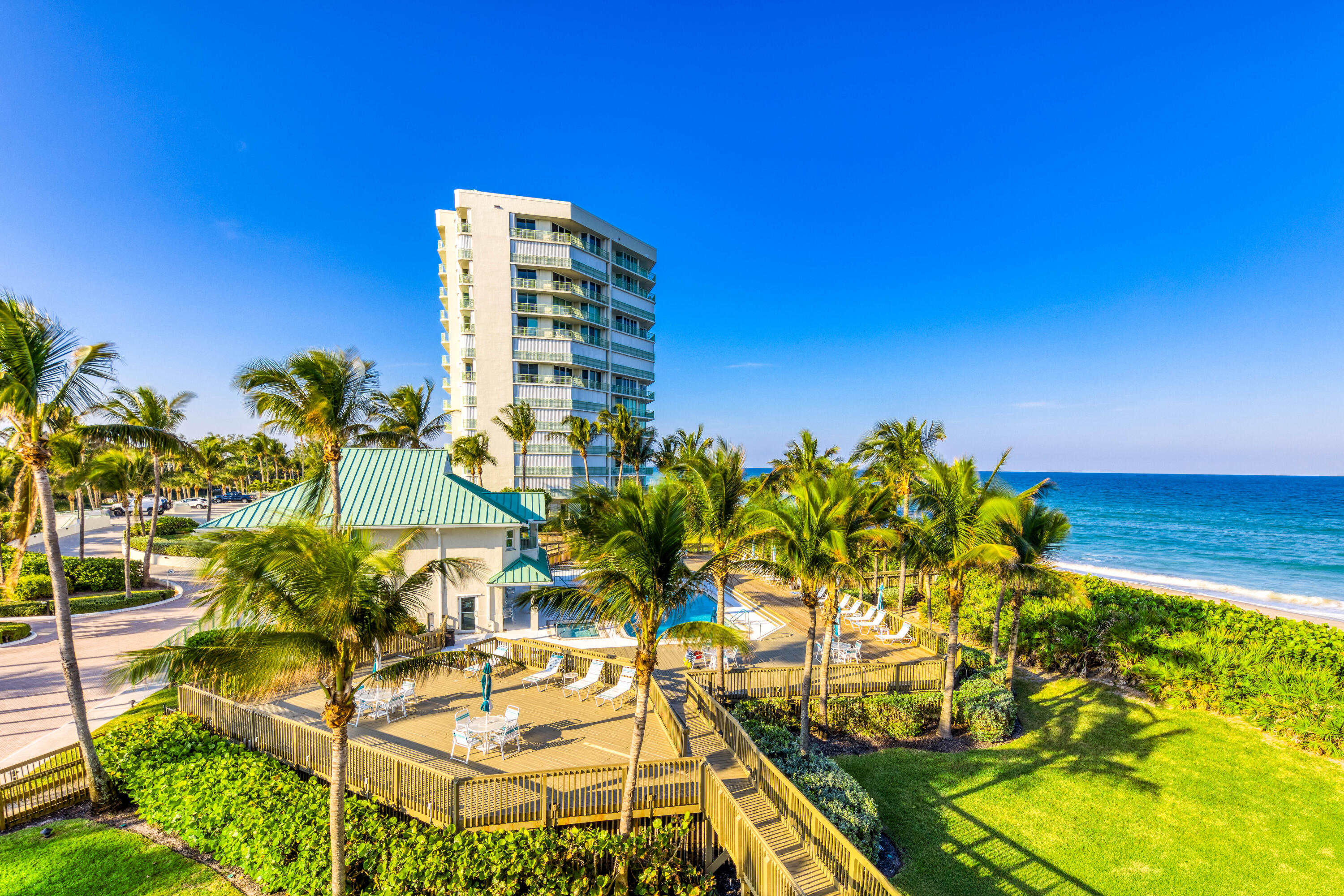 REGENCY ISLAND DUNES CONDOMINIUM - Residential