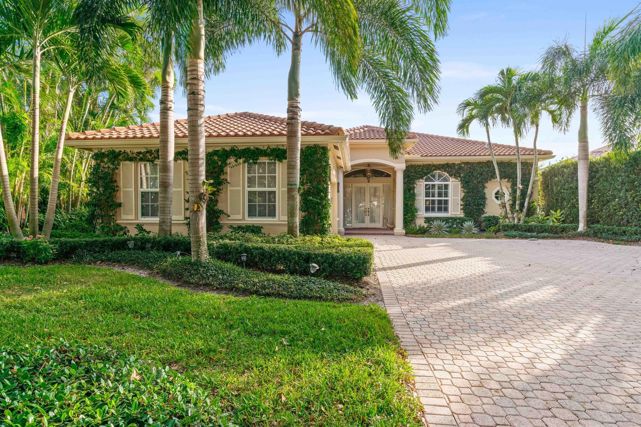 Admirals Cove - Residential