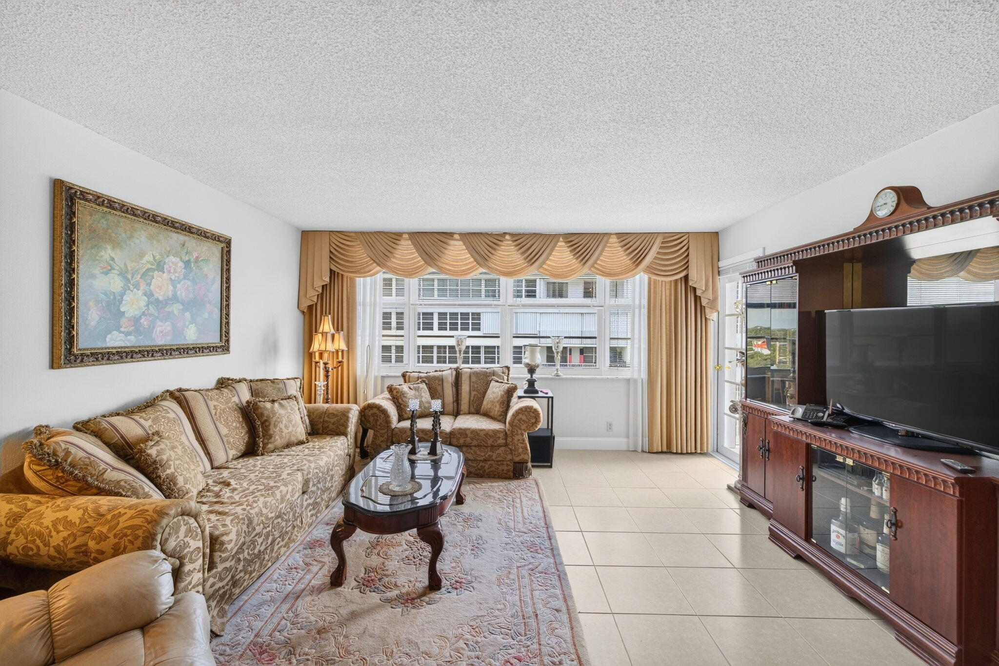 EAST POINT TOWERS CONDOMINIUM, INC - Residential