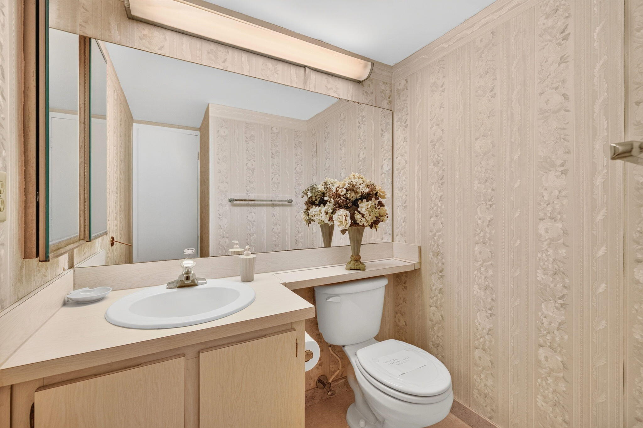 EAST POINT TOWERS CONDOMINIUM, INC - Residential