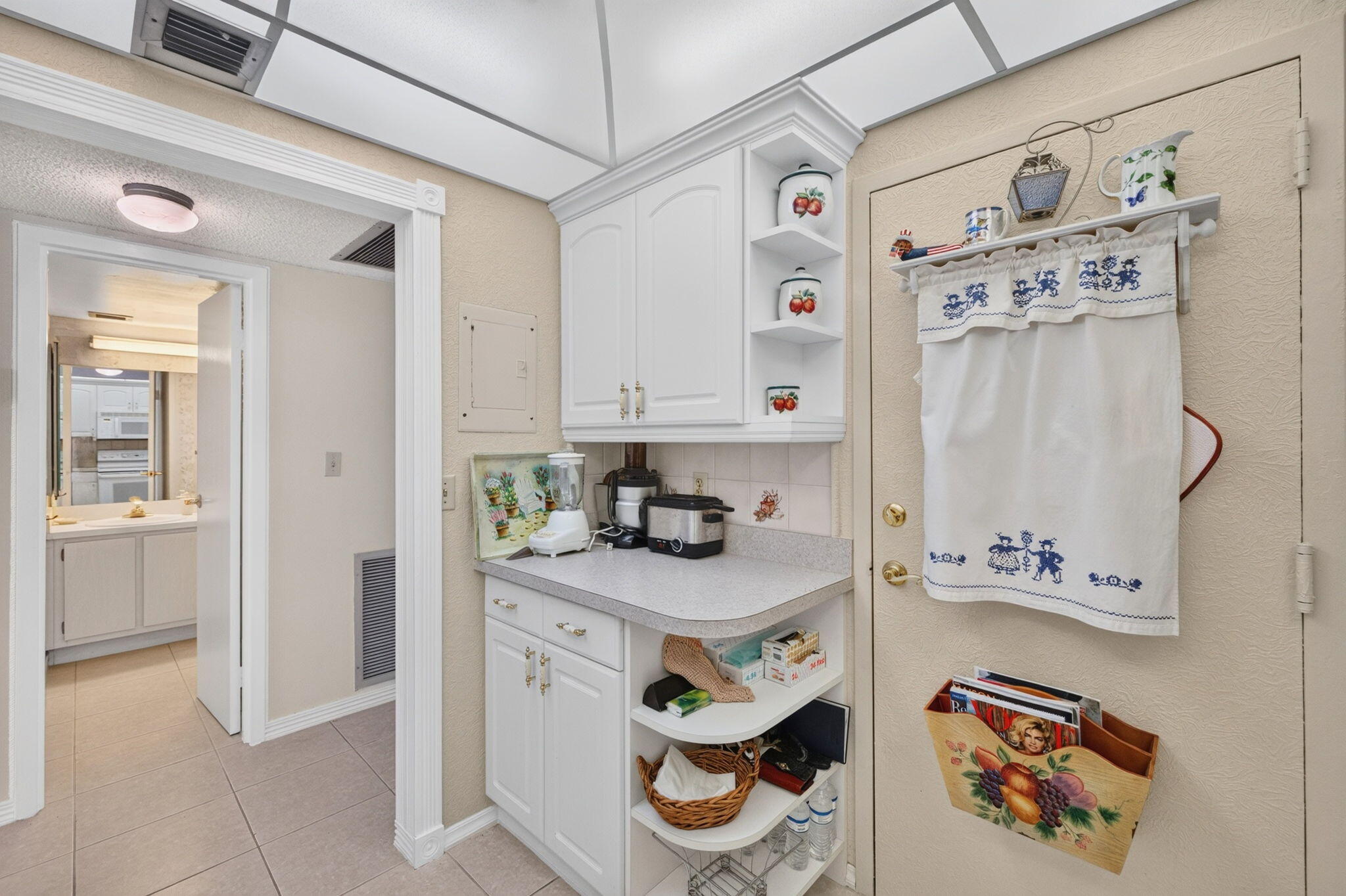 EAST POINT TOWERS CONDOMINIUM, INC - Residential
