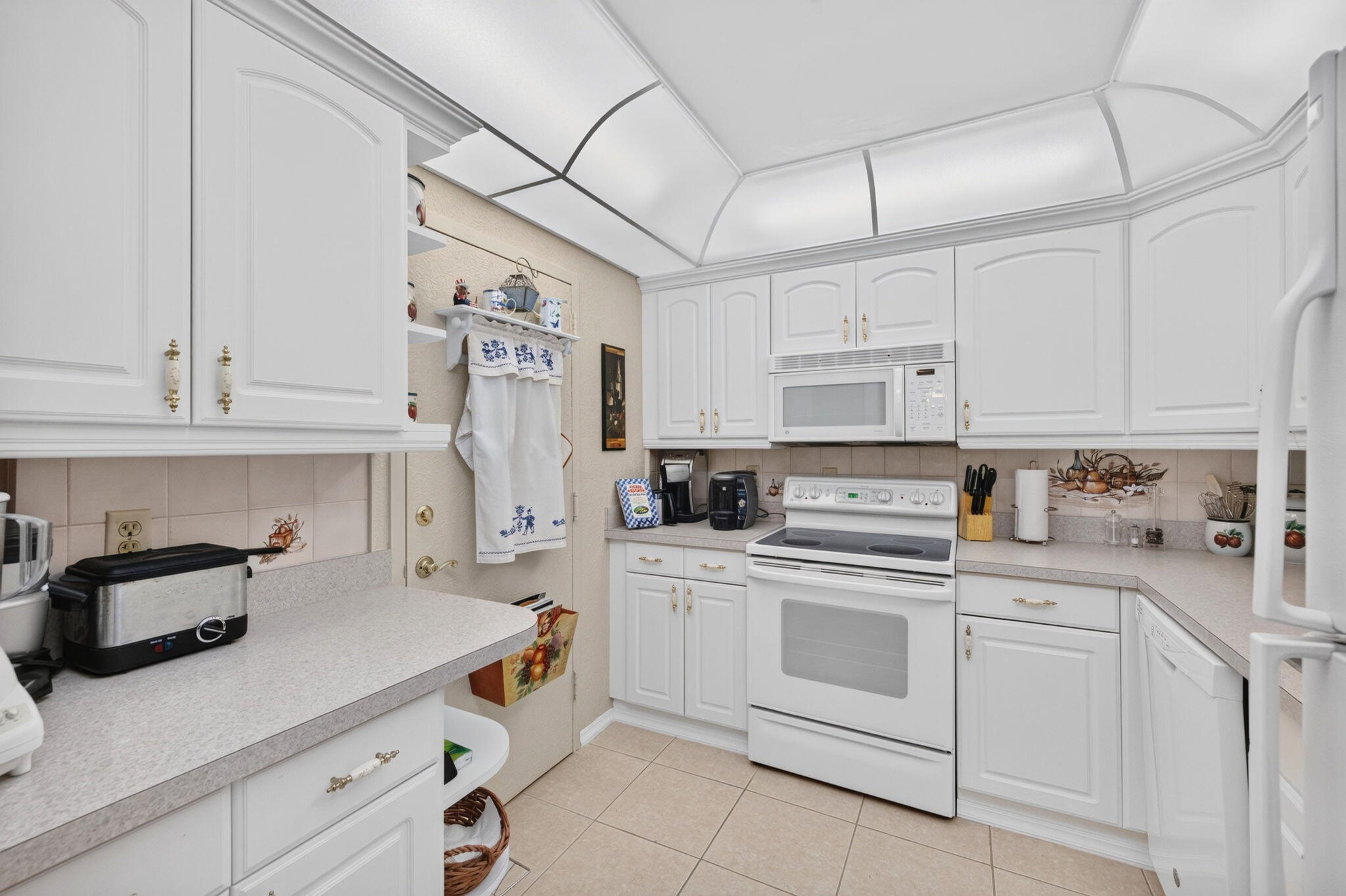 EAST POINT TOWERS CONDOMINIUM, INC - Residential