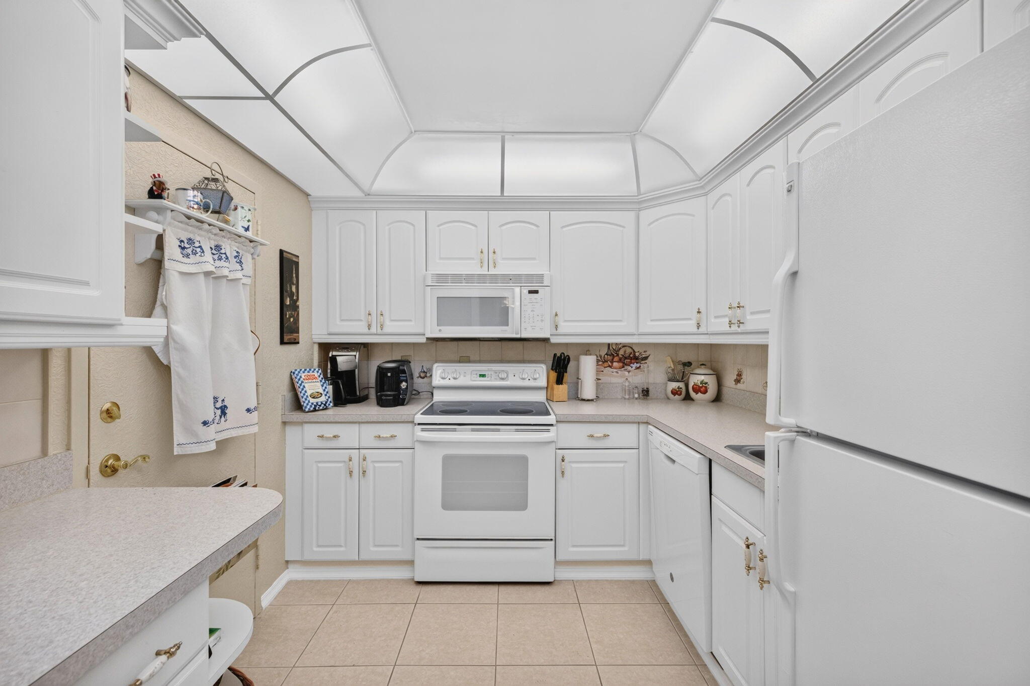 EAST POINT TOWERS CONDOMINIUM, INC - Residential