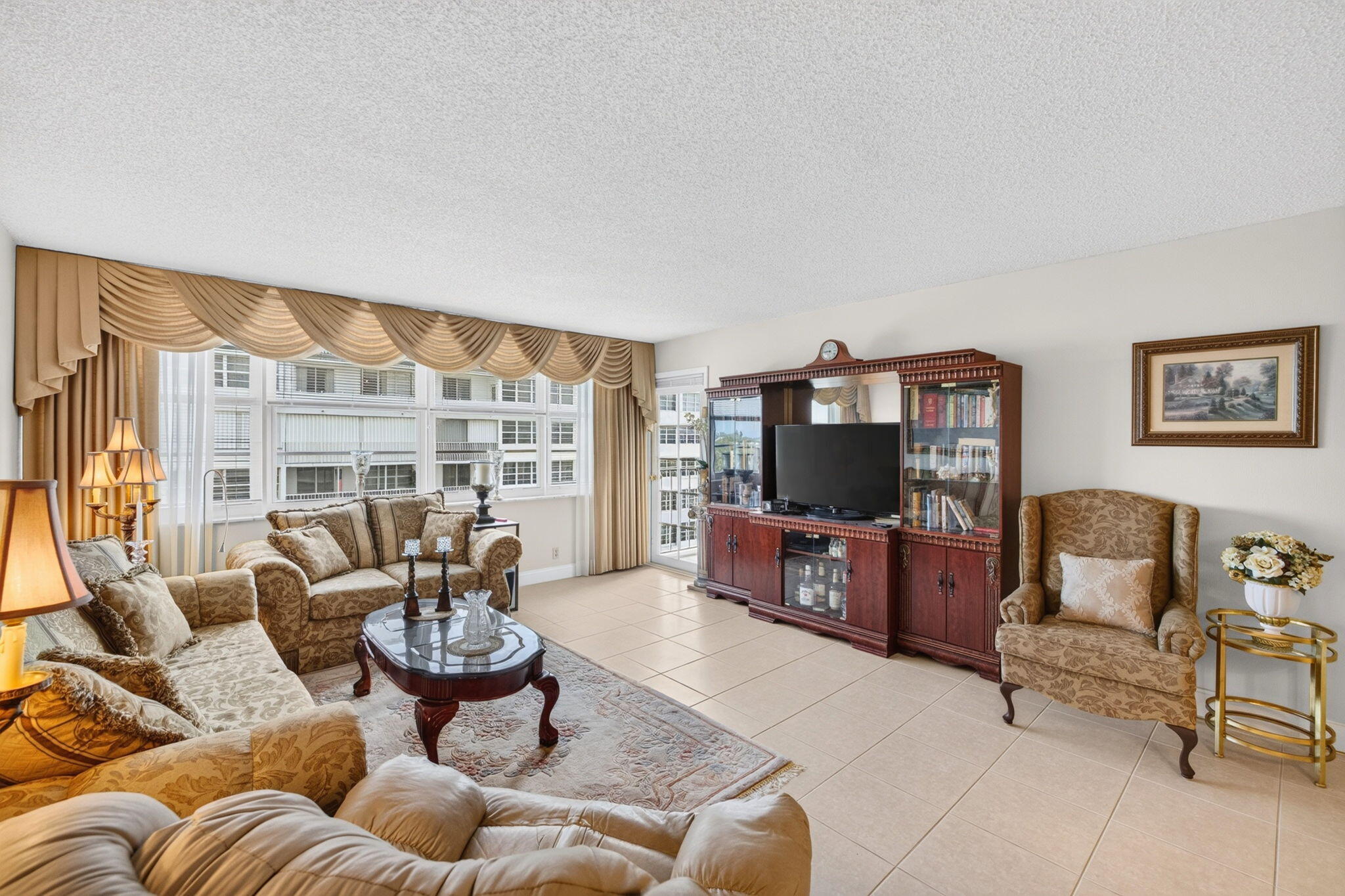 EAST POINT TOWERS CONDOMINIUM, INC - Residential