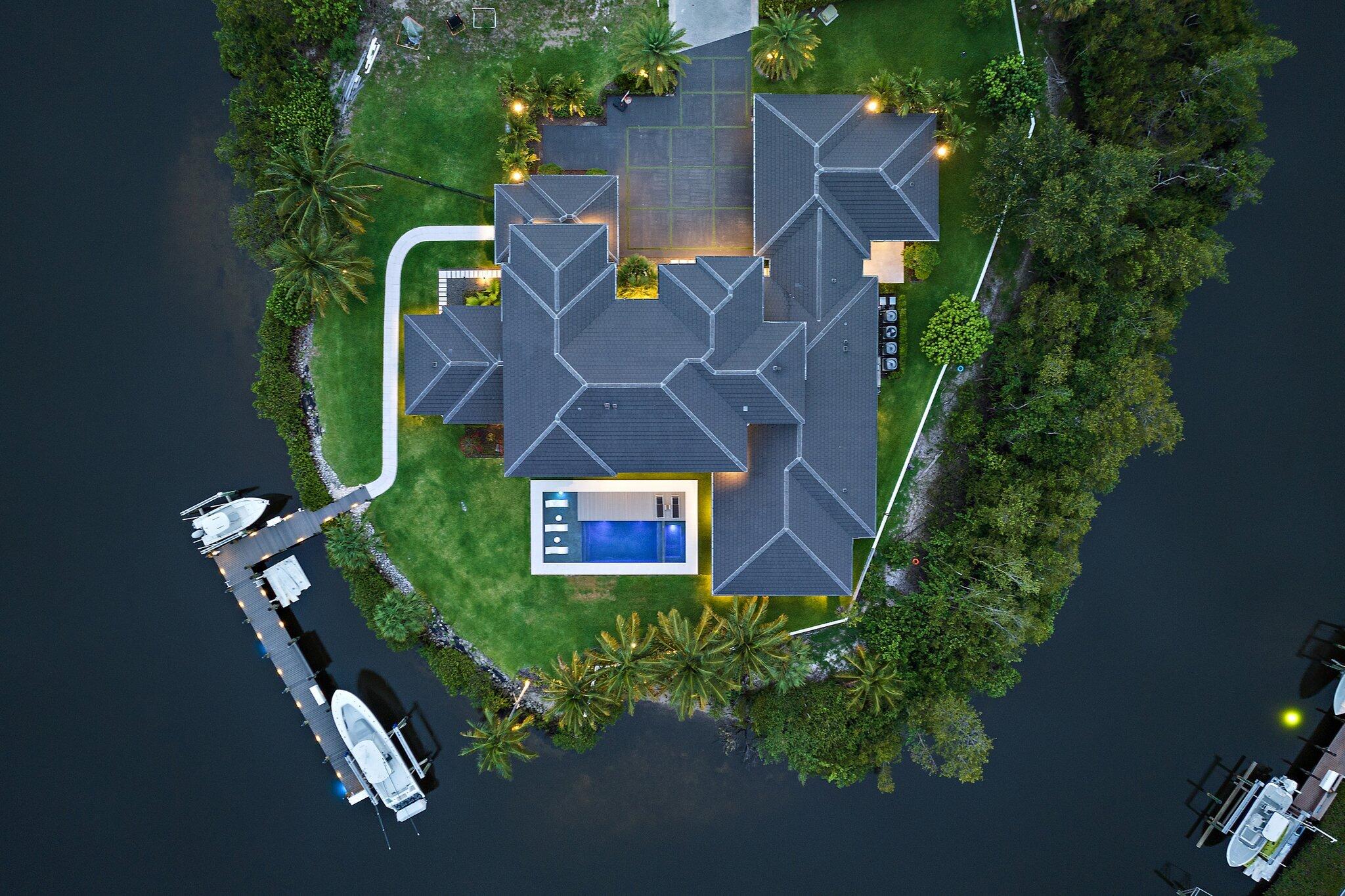 islands of jupiter - Residential