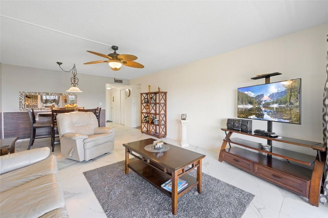 Hillcrest Country club - Residential