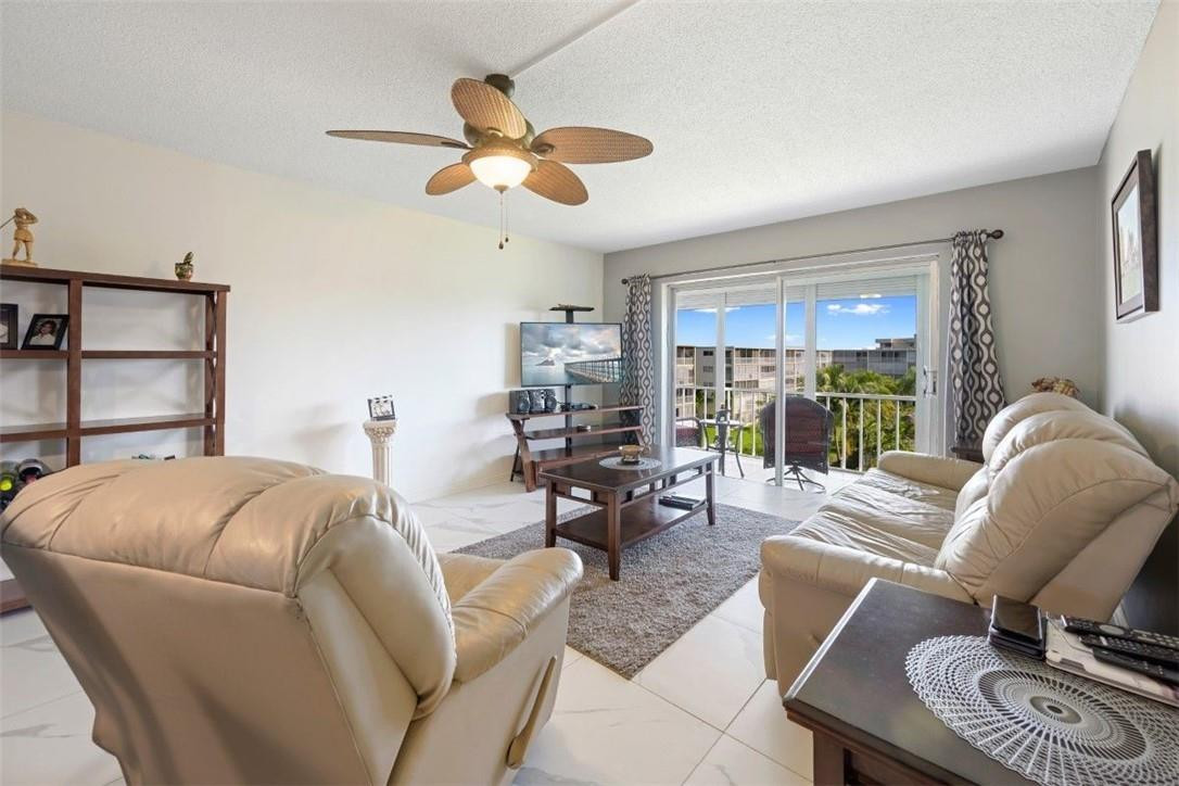 Hillcrest Country club - Residential