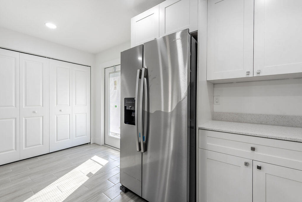 LOTS 17 & 19, BLK 146, GOLDEN GATE PB 11/41 PALM B - Residential Lease