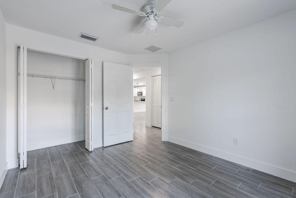 LOTS 17 & 19, BLK 146, GOLDEN GATE PB 11/41 PALM B - Residential Lease